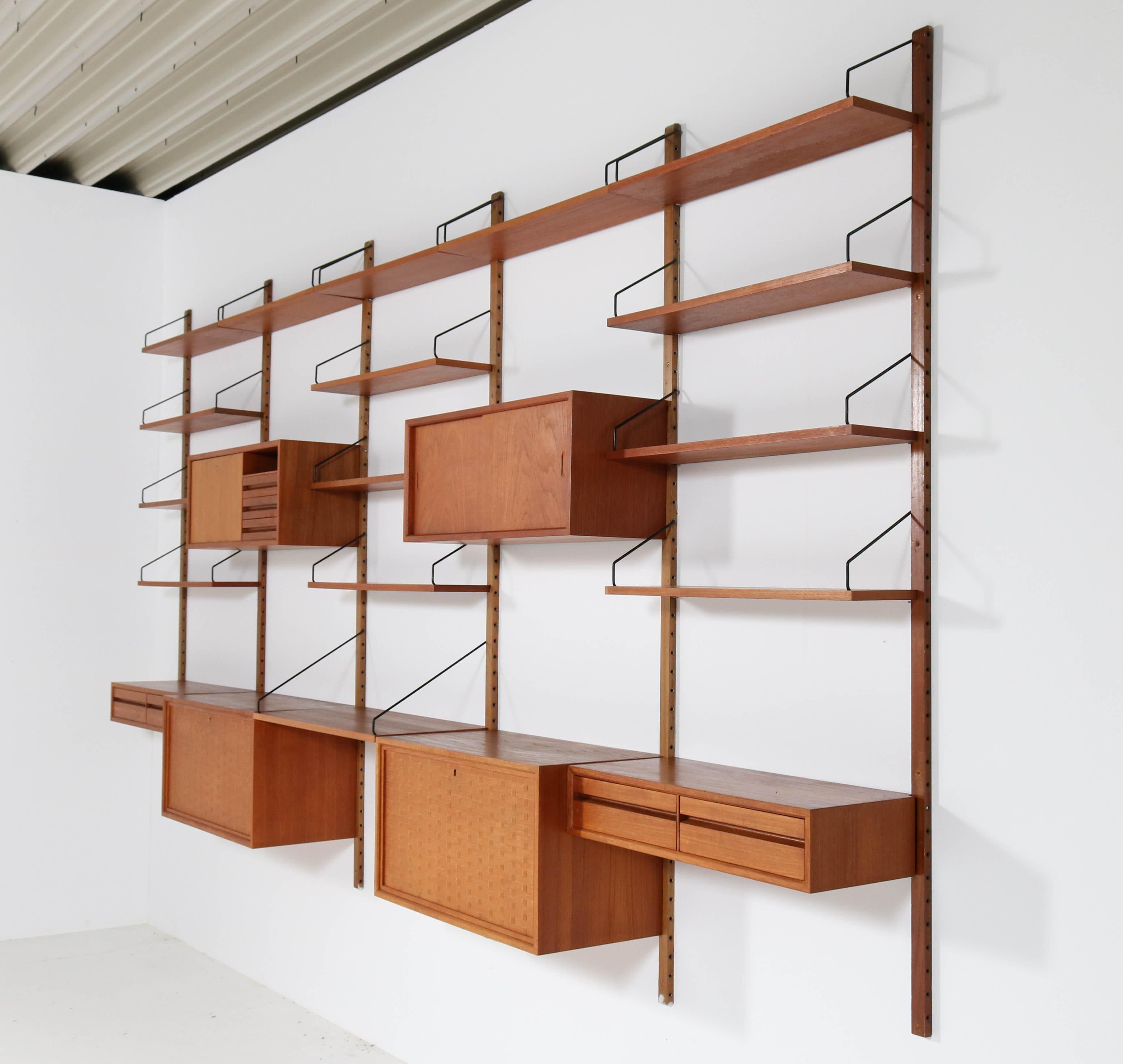 Large Teak Mid-Century Modern Royal Wall Unit by Poul Cadovius for Cado, 1960s 15