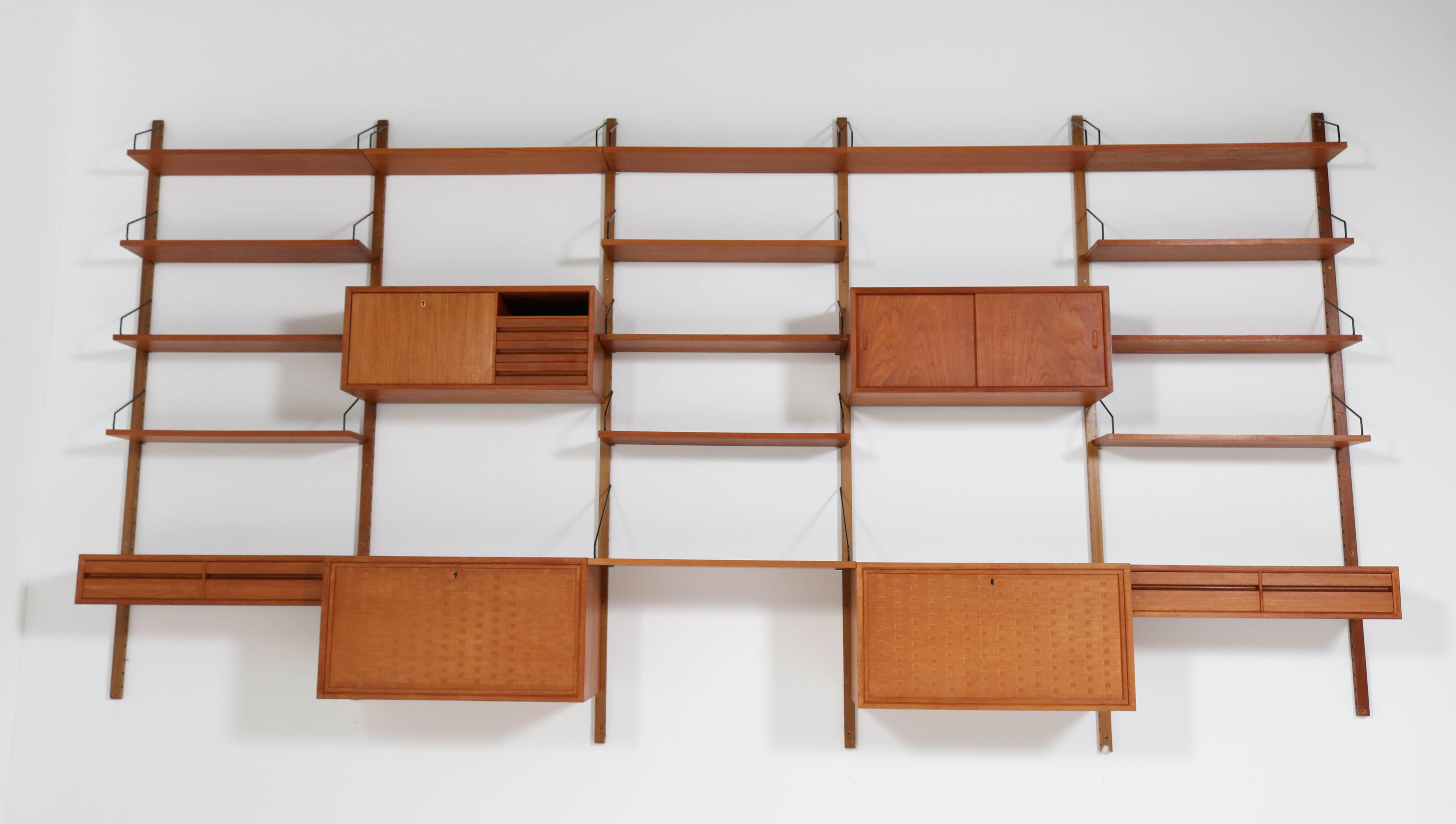Large Teak Mid-Century Modern Royal Wall Unit by Poul Cadovius for Cado, 1960s 16