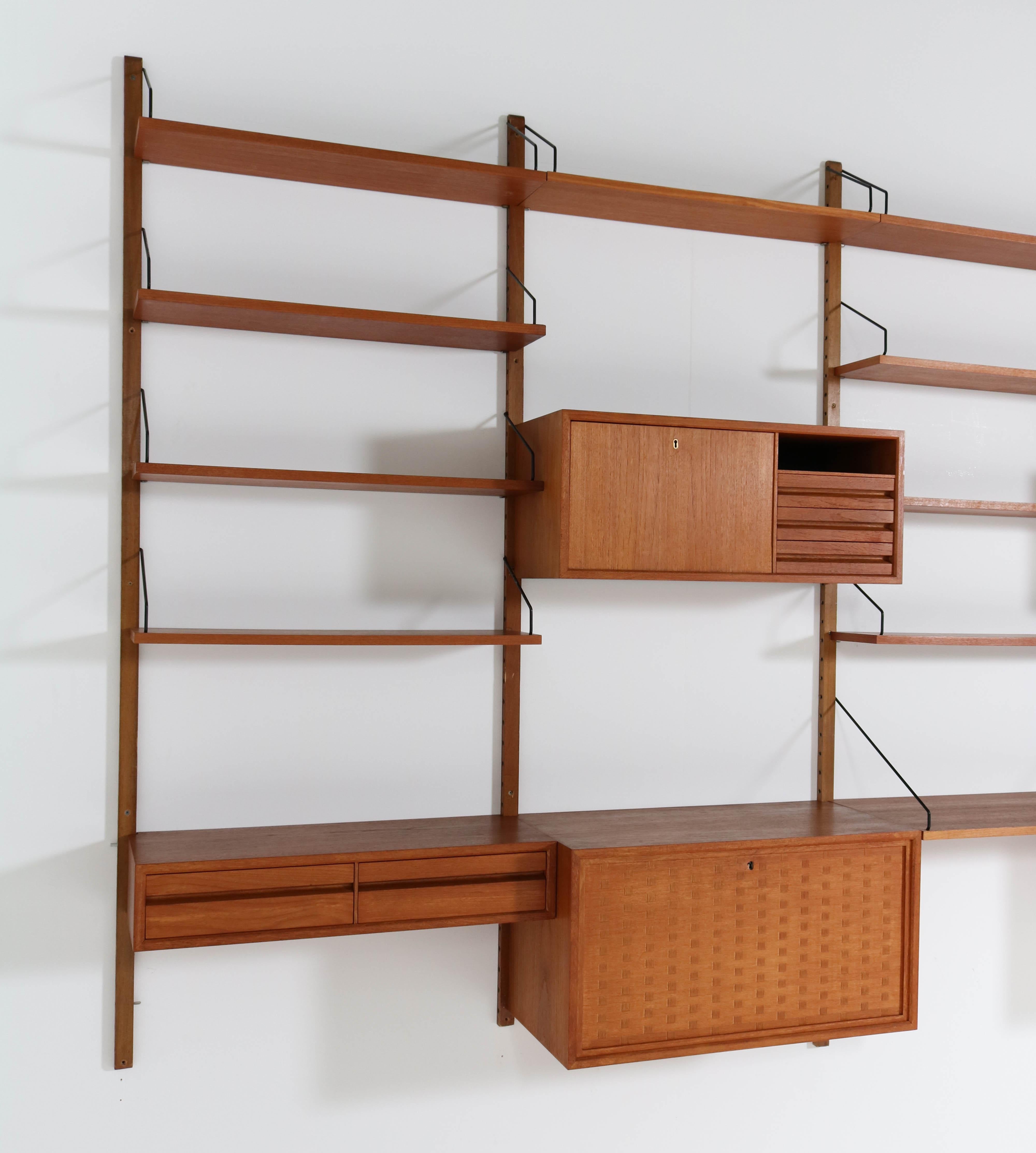 Mid-20th Century Large Teak Mid-Century Modern Royal Wall Unit by Poul Cadovius for Cado, 1960s