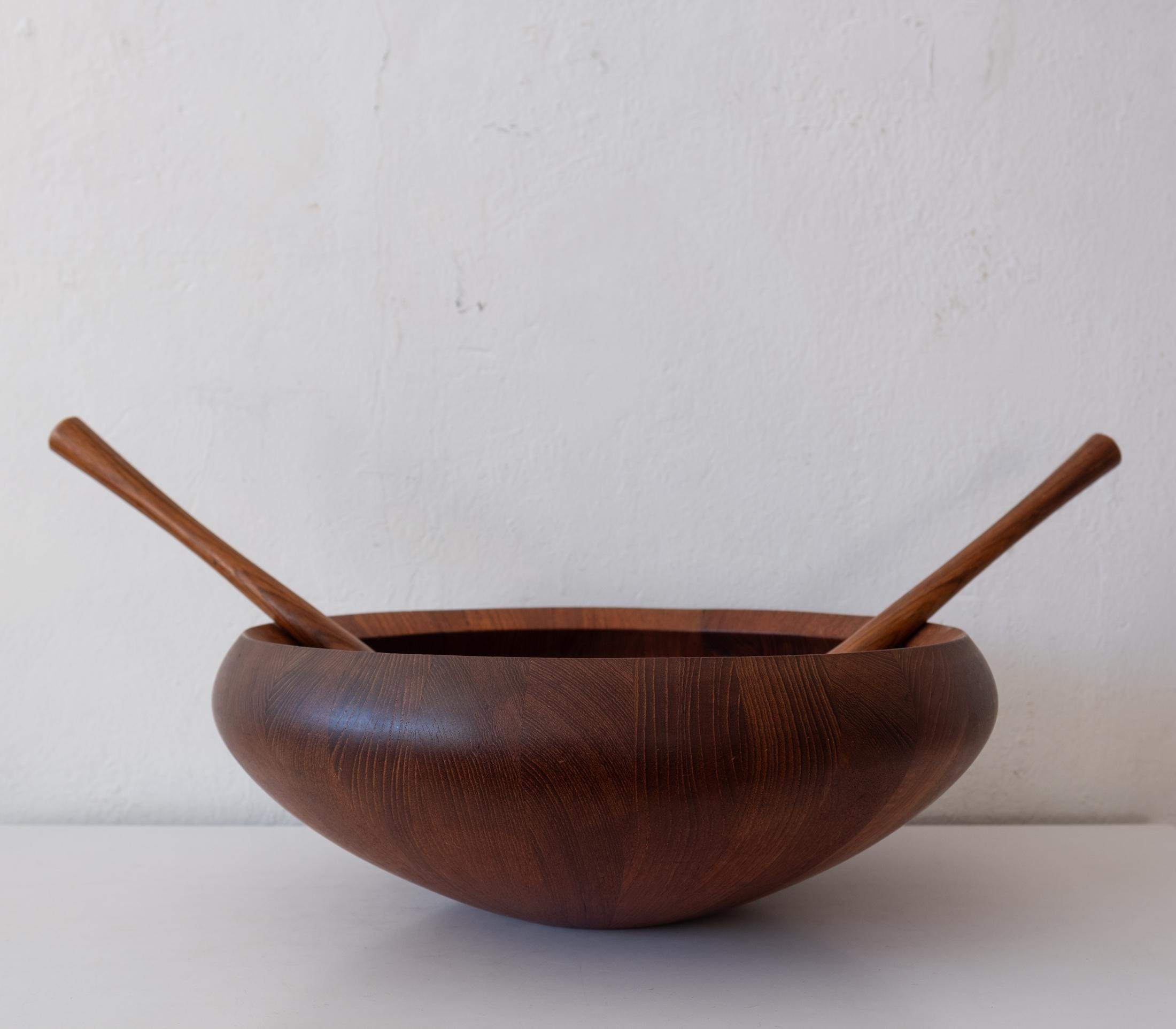 Large Teak Sculptural Salad Bowl and Tongs by Jens Quistgaard for Dansk For Sale 2