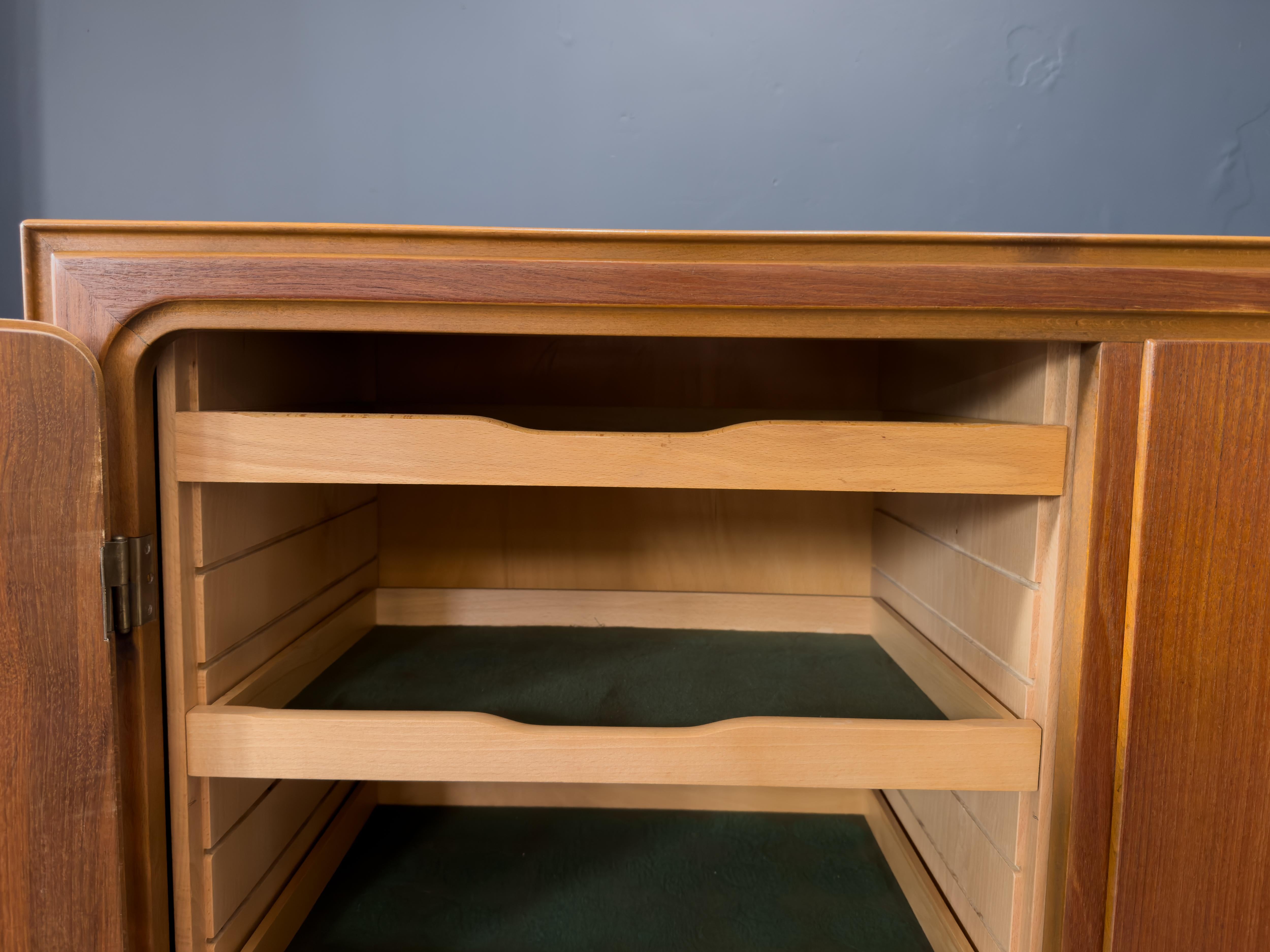 Large Teak Sideboard In Good Condition For Sale In London, GB