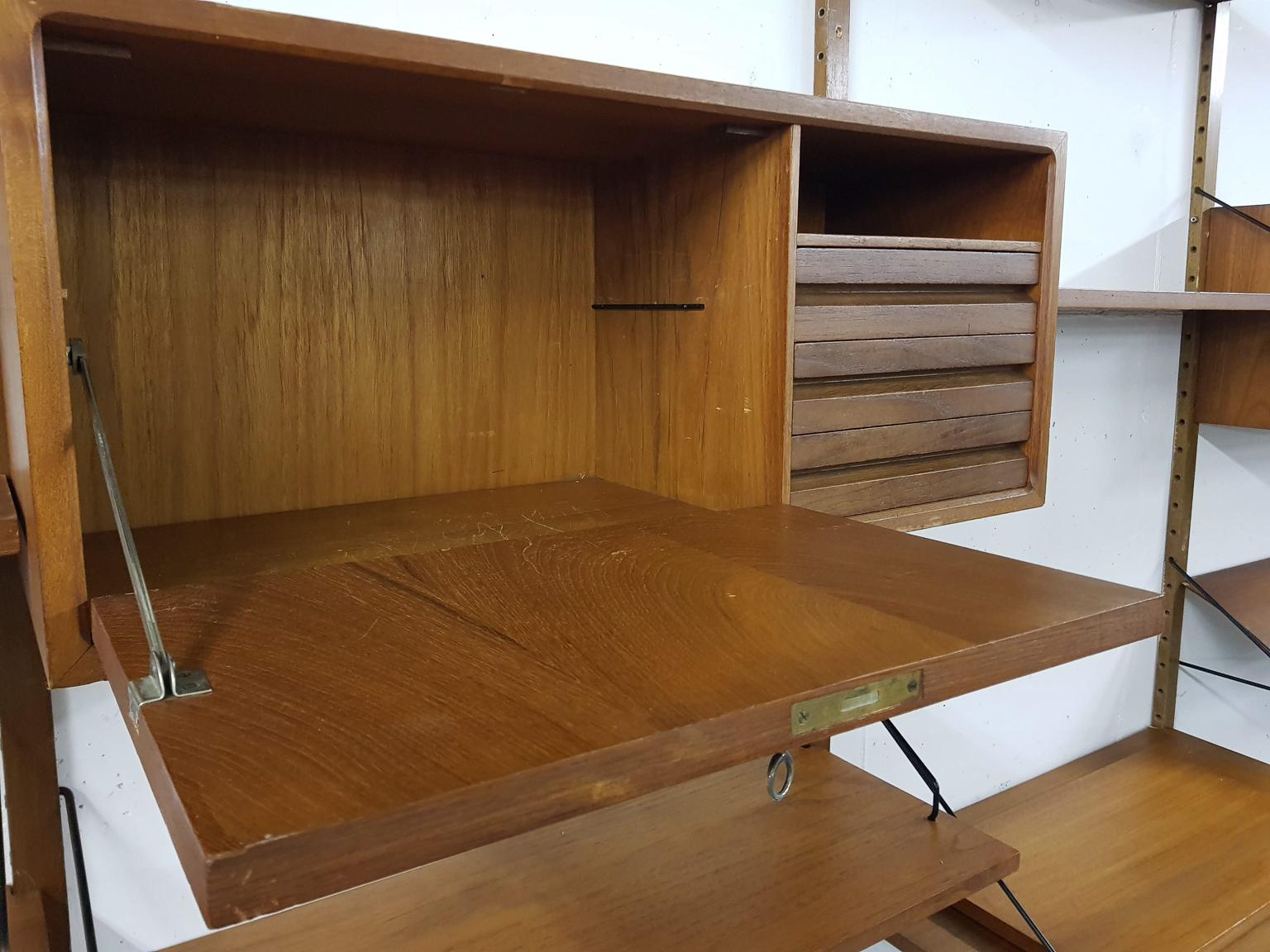 Large Teak Wall or Shelving Unit by Poul Cadovius for Royal System Denmark 1950s 3