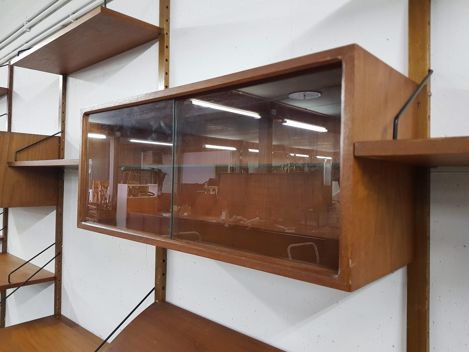 Veneer Large Teak Wall or Shelving Unit by Poul Cadovius for Royal System Denmark 1950s