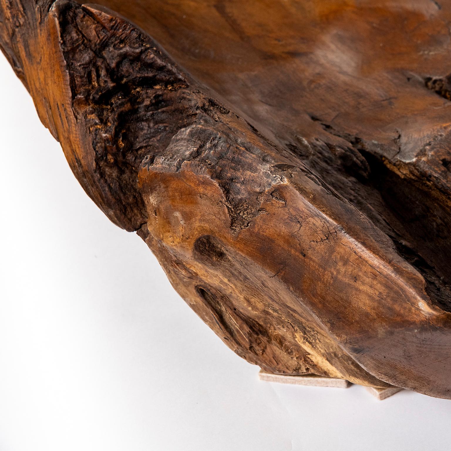 Large Teak Wood Handled Vessel or Platter In Excellent Condition In Toronto, ON