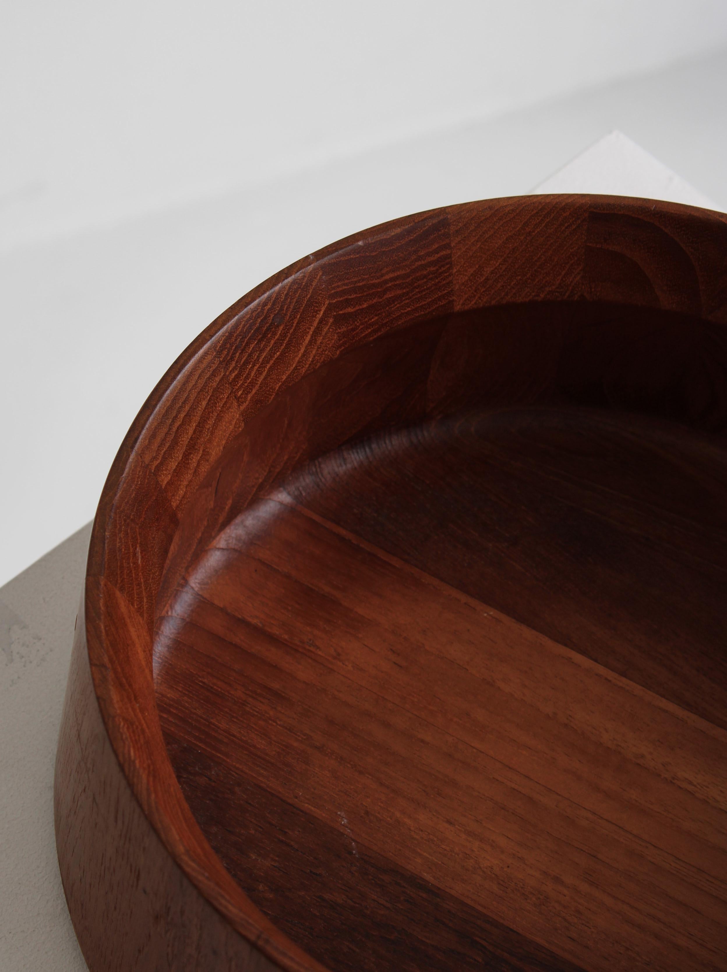 Large Teakwood Serving Bowl by Jens Harald Quistgaard, Denmark, 1960s In Good Condition For Sale In Odense, DK