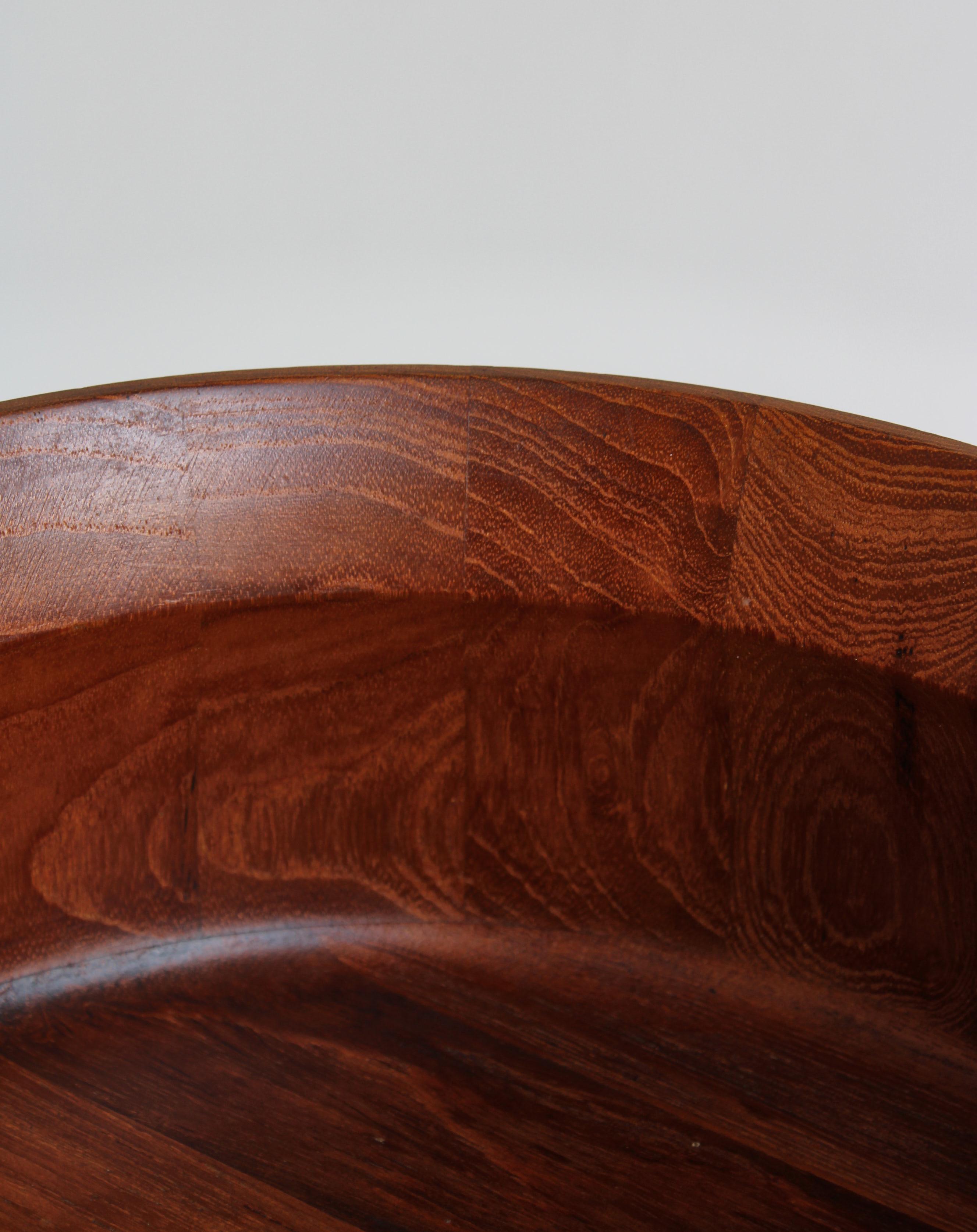 Gran cuenco de madera de teca de Jens Harald Quistgaard, Dinamarca, Años 60 en venta 1
