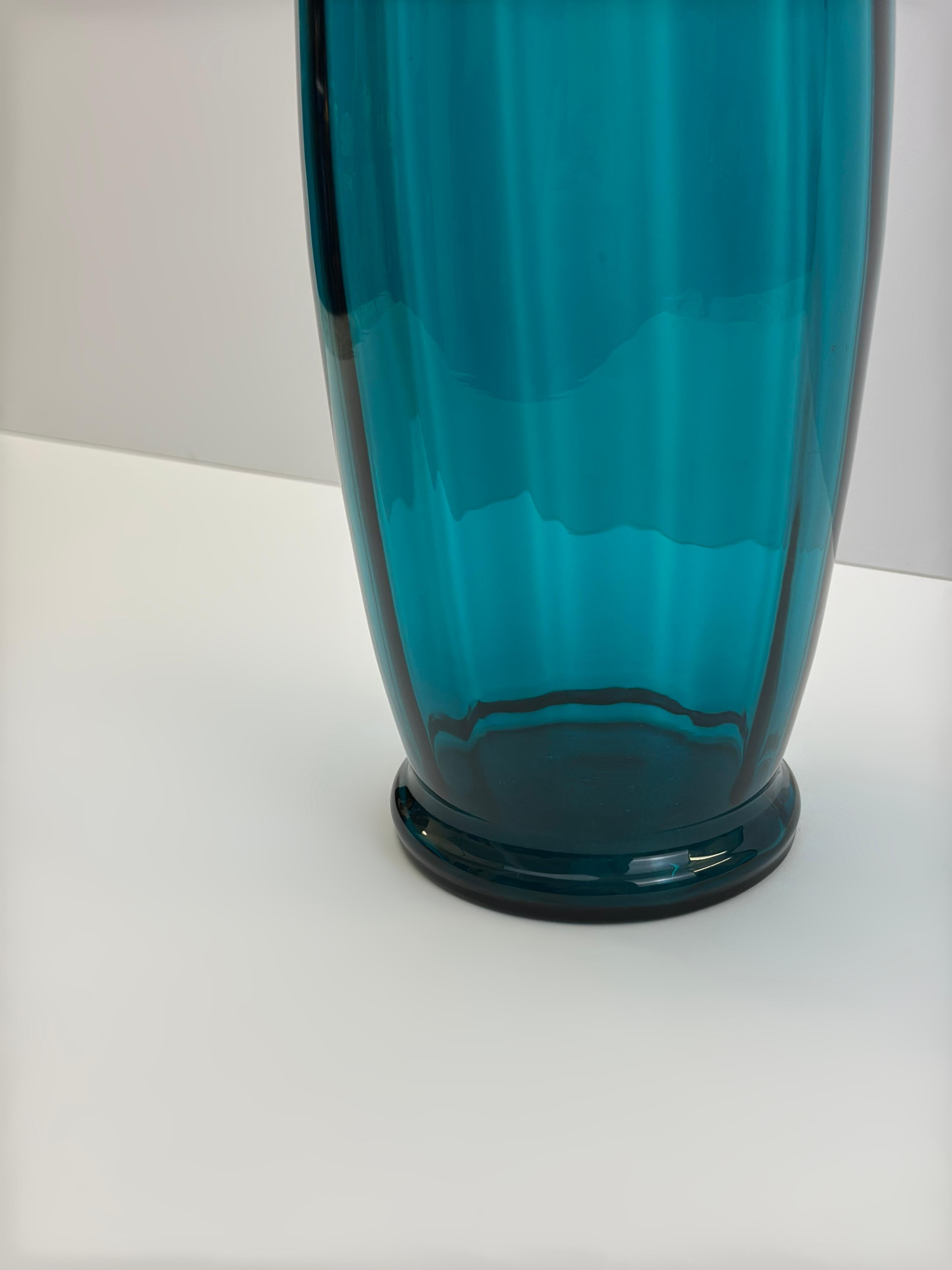 Large Teal Glass Vase, Attributed to Rossini, Empoli, Italy, 1960s In Good Condition For Sale In Glasgow, GB