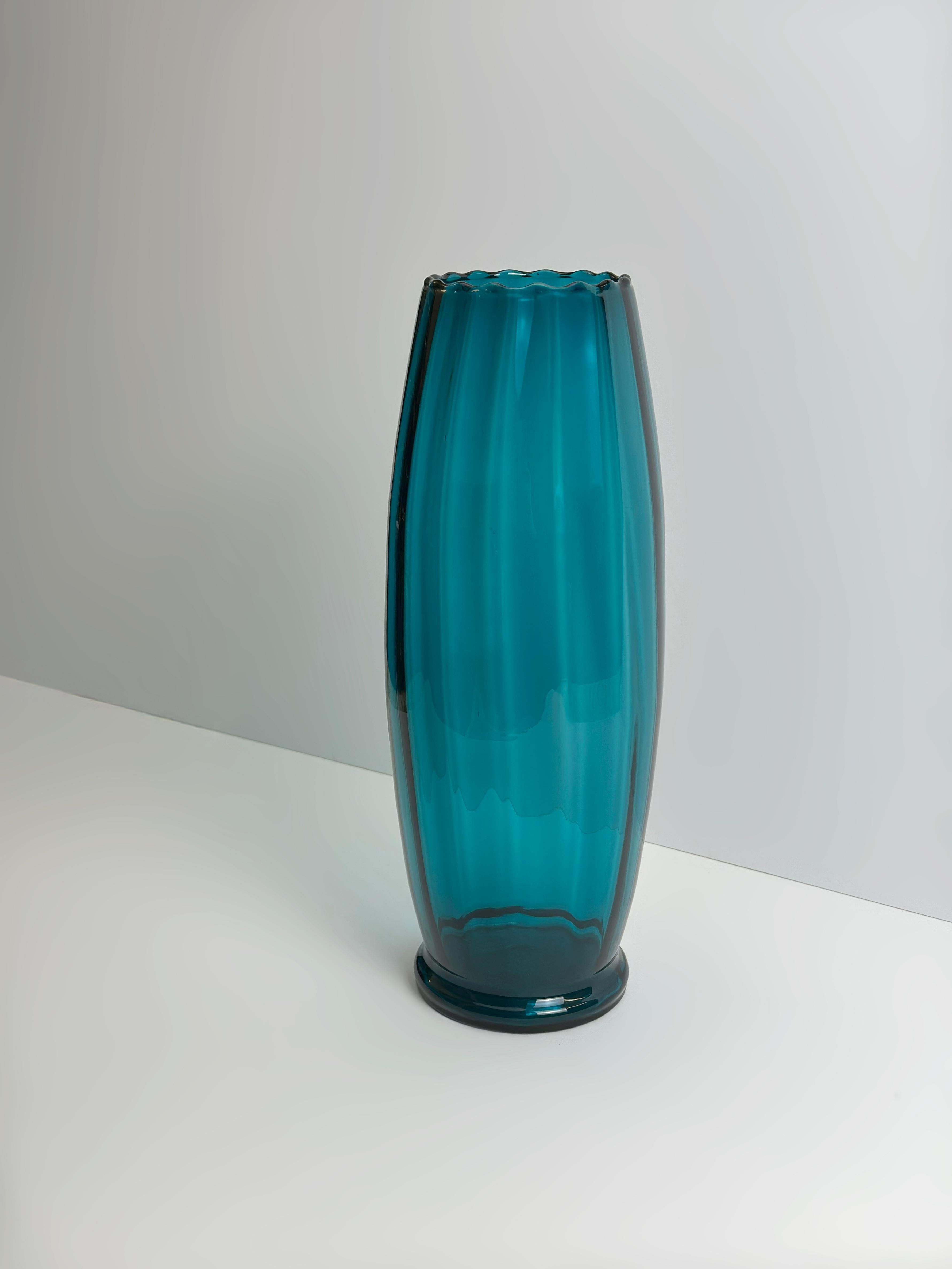 Large Teal Glass Vase, Attributed to Rossini, Empoli, Italy, 1960s For Sale 2