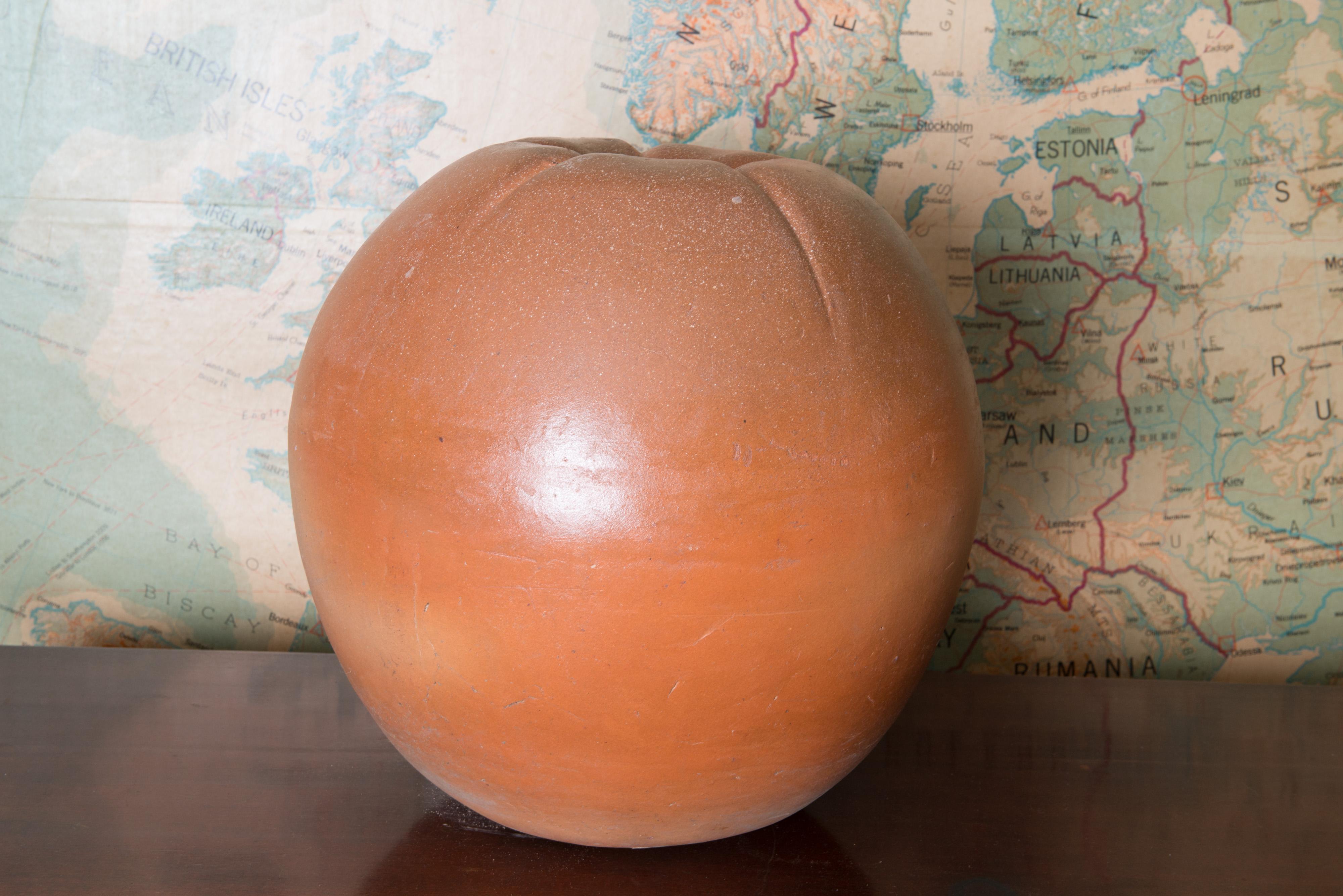Large Terra Cotta Peach In Excellent Condition For Sale In Stamford, CT