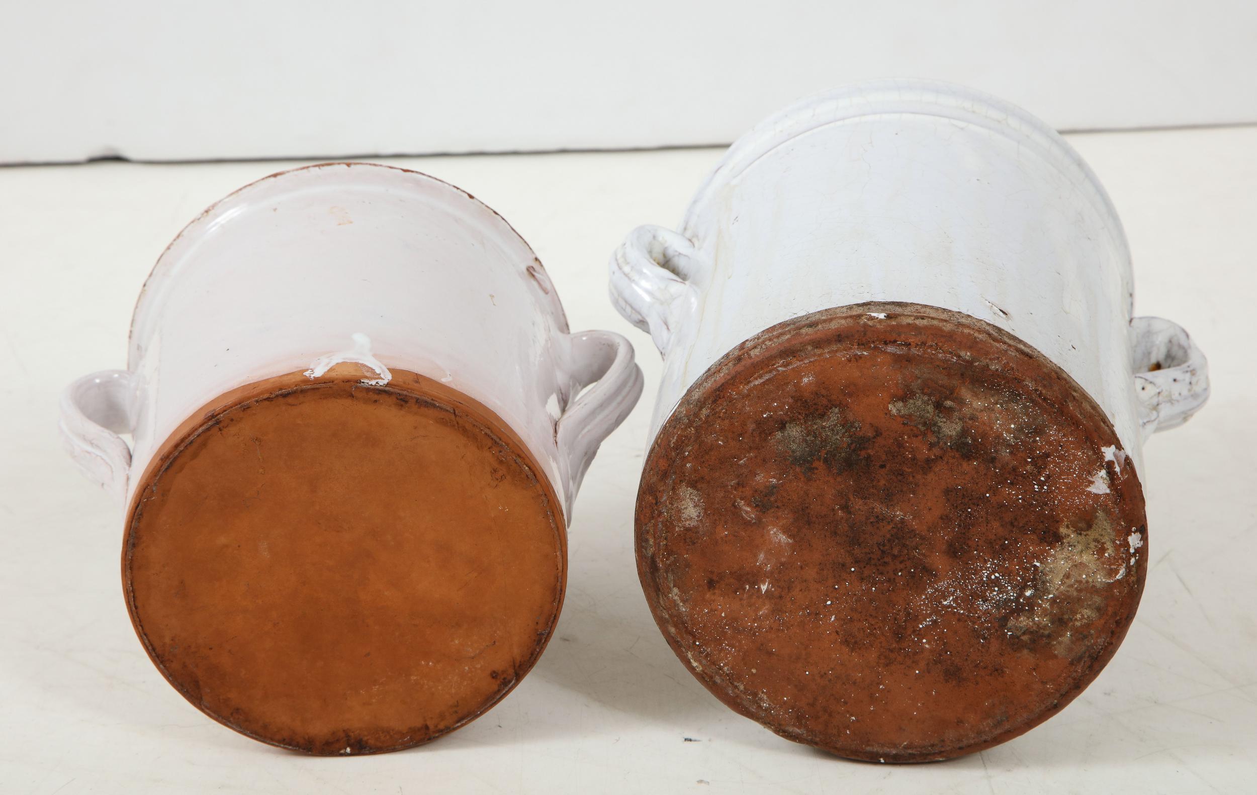 Large Terracotta Pot with Handles In Good Condition In South Salem, NY