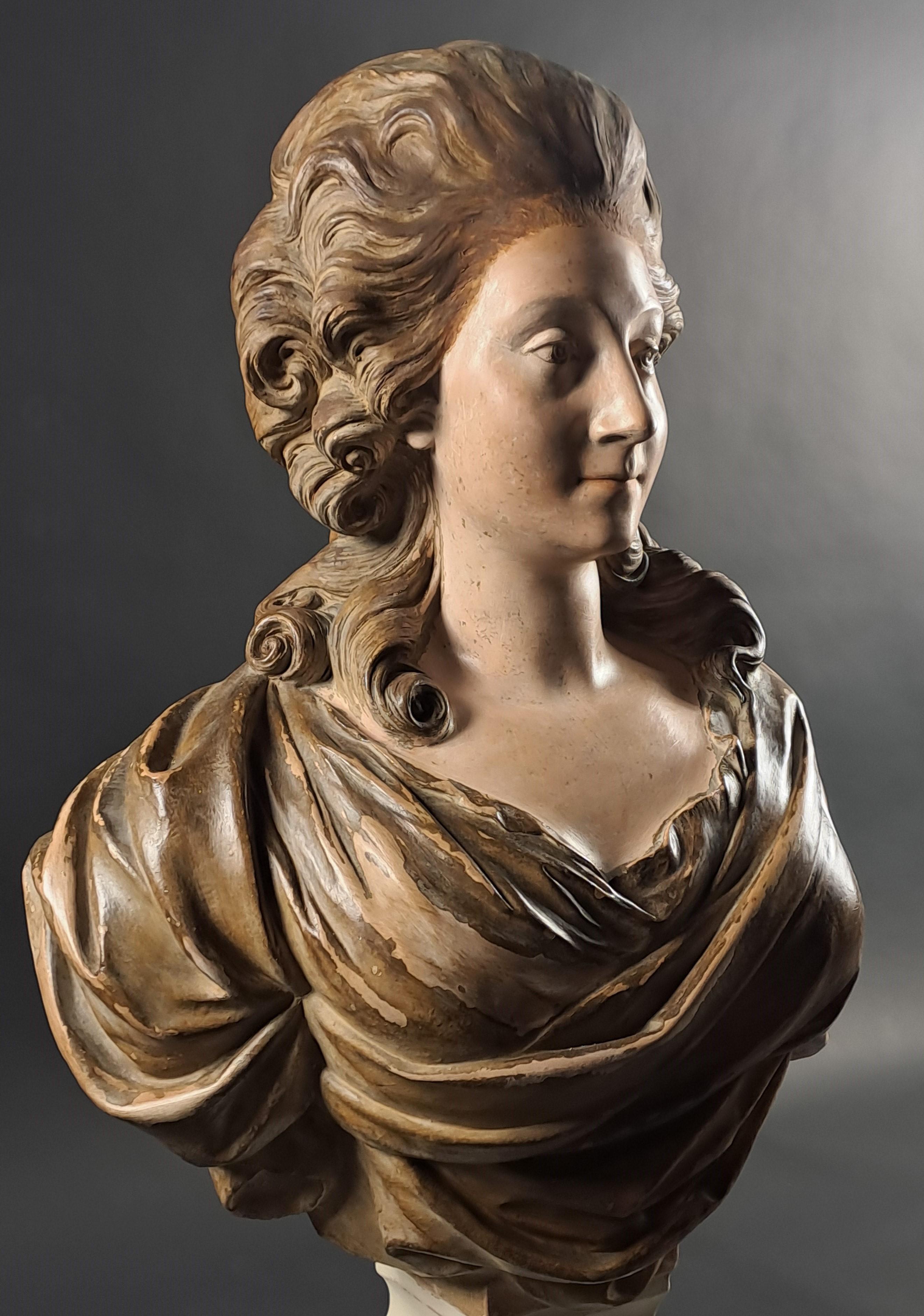 Terre cuite Grand buste en terre cuite - Dame de qualité dans le style du 18e siècle en vente