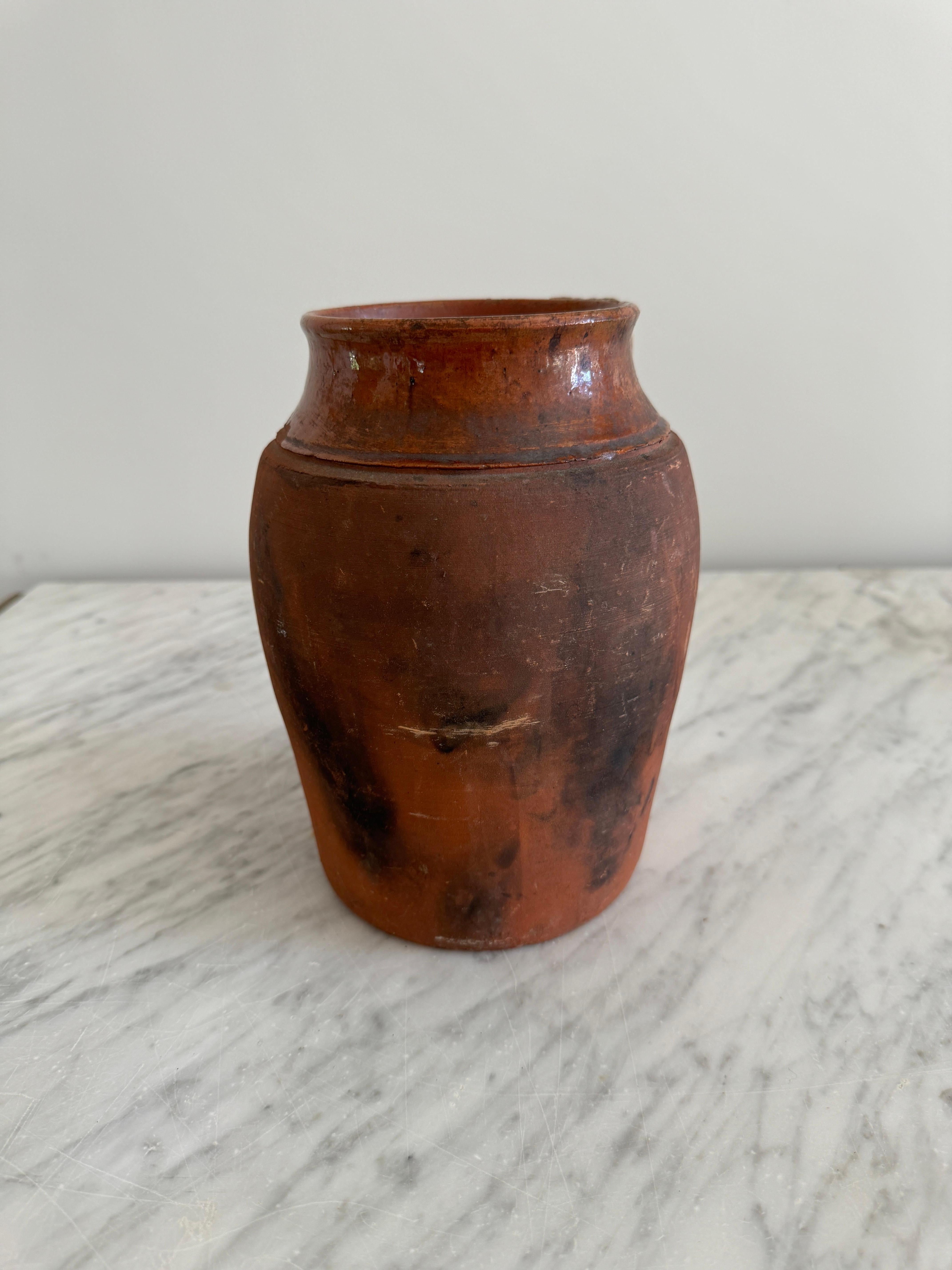 Terracotta Vasi grandi in terracotta pignata con metà smalto in vendita