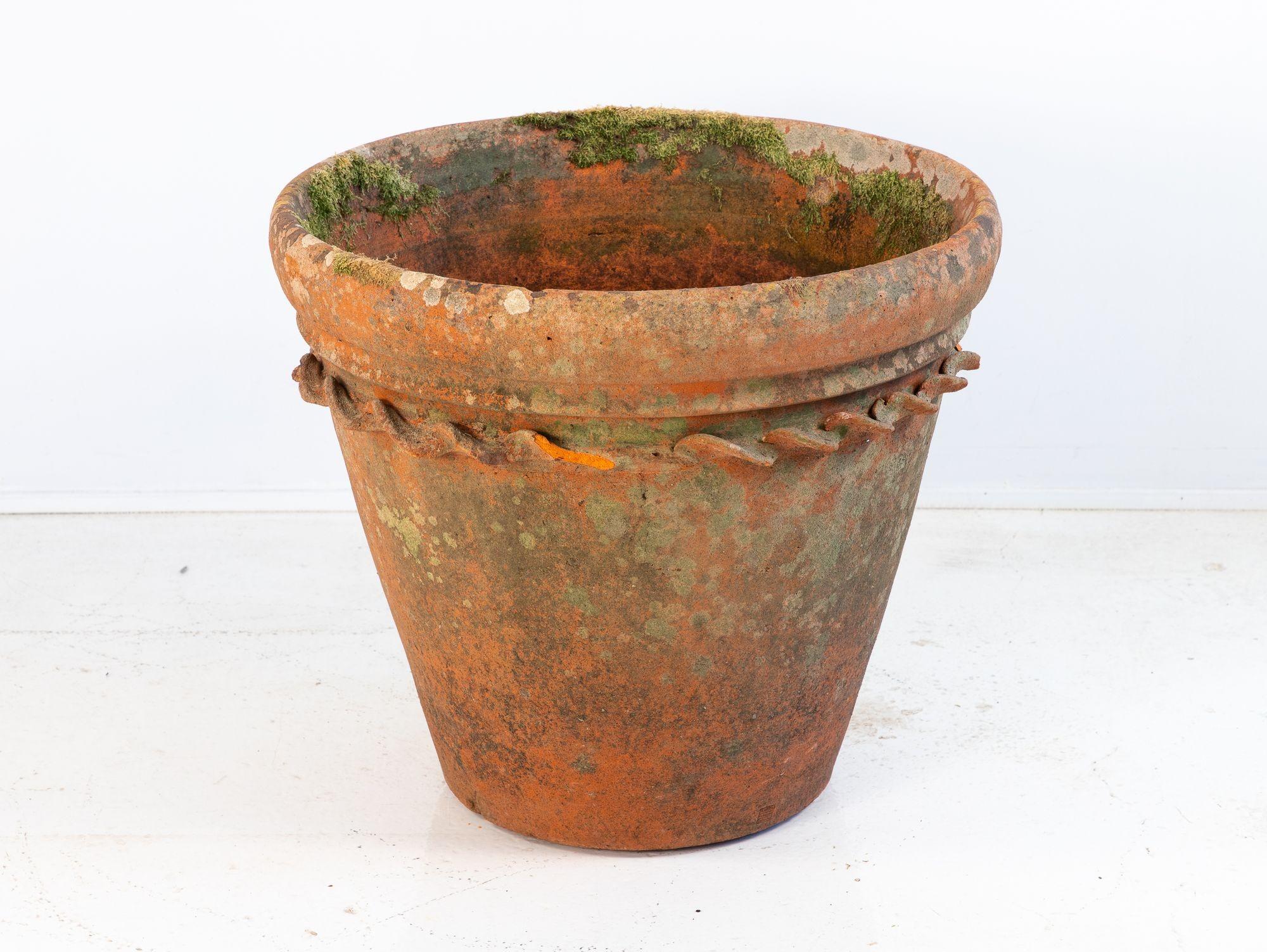 Large Terracotta Pot, England Mid 20th C. In Good Condition For Sale In South Salem, NY