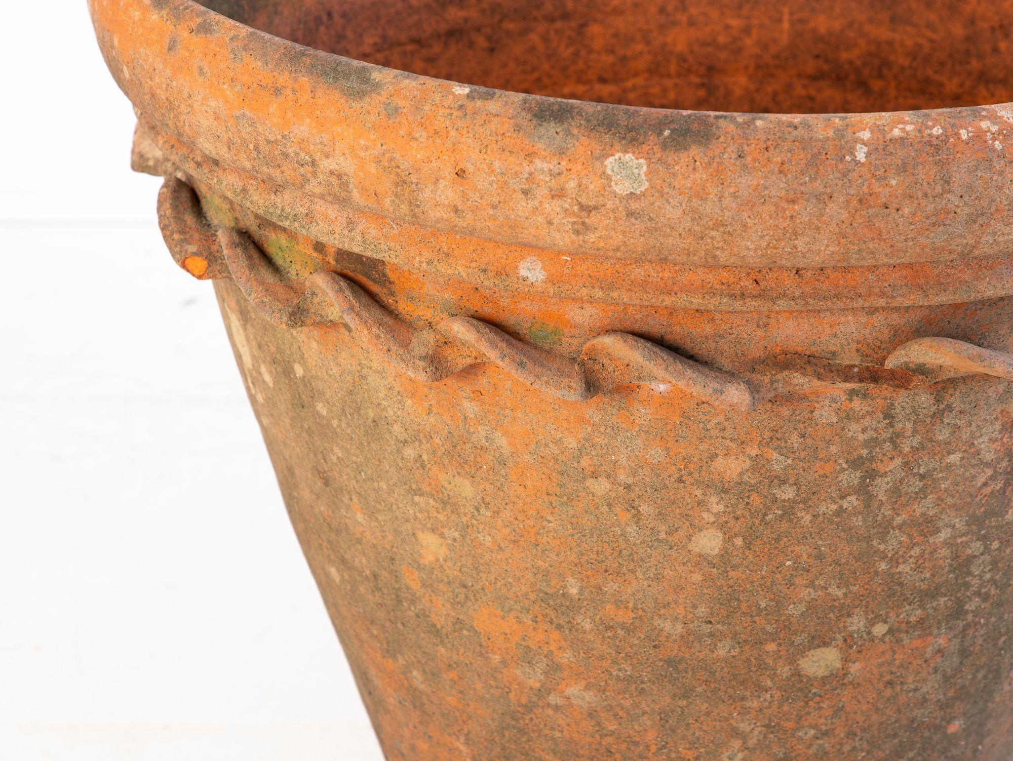 Grande vaso in terracotta, Inghilterra, metà del XX secolo. in vendita 1