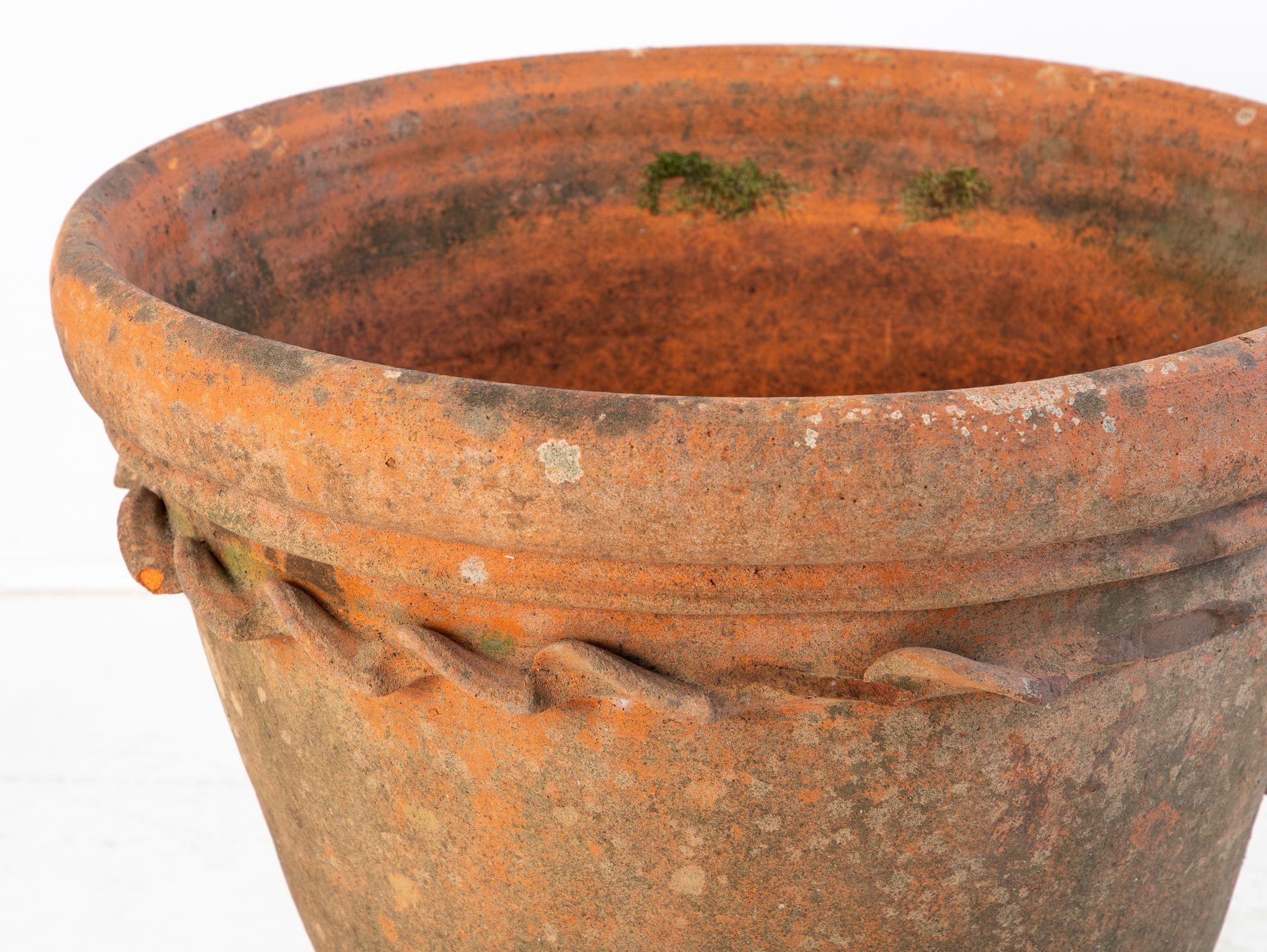 Grande vaso in terracotta, Inghilterra, metà del XX secolo. in vendita 2