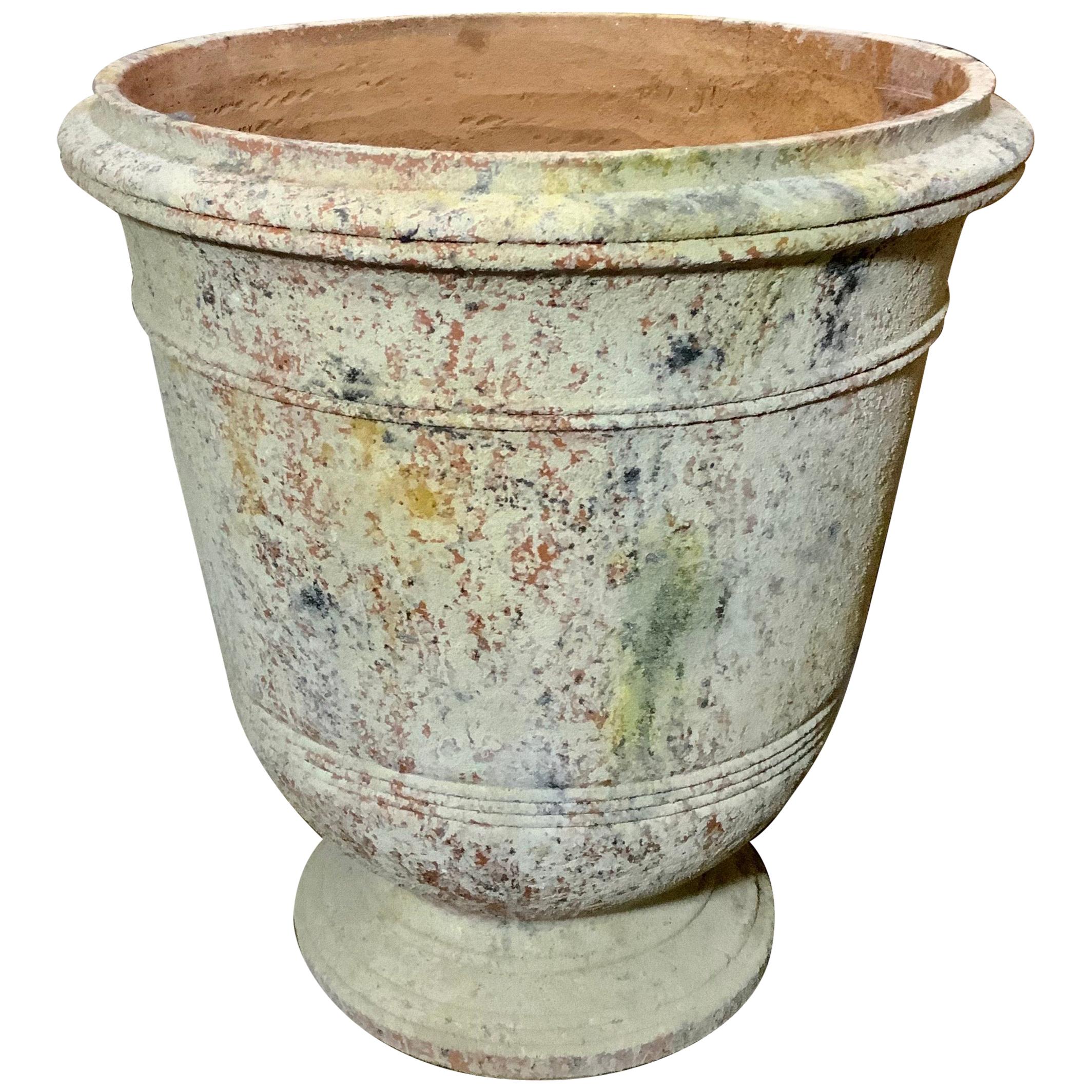 Handgefertigte Terrakotta-Urne aus der Provence im Angebot