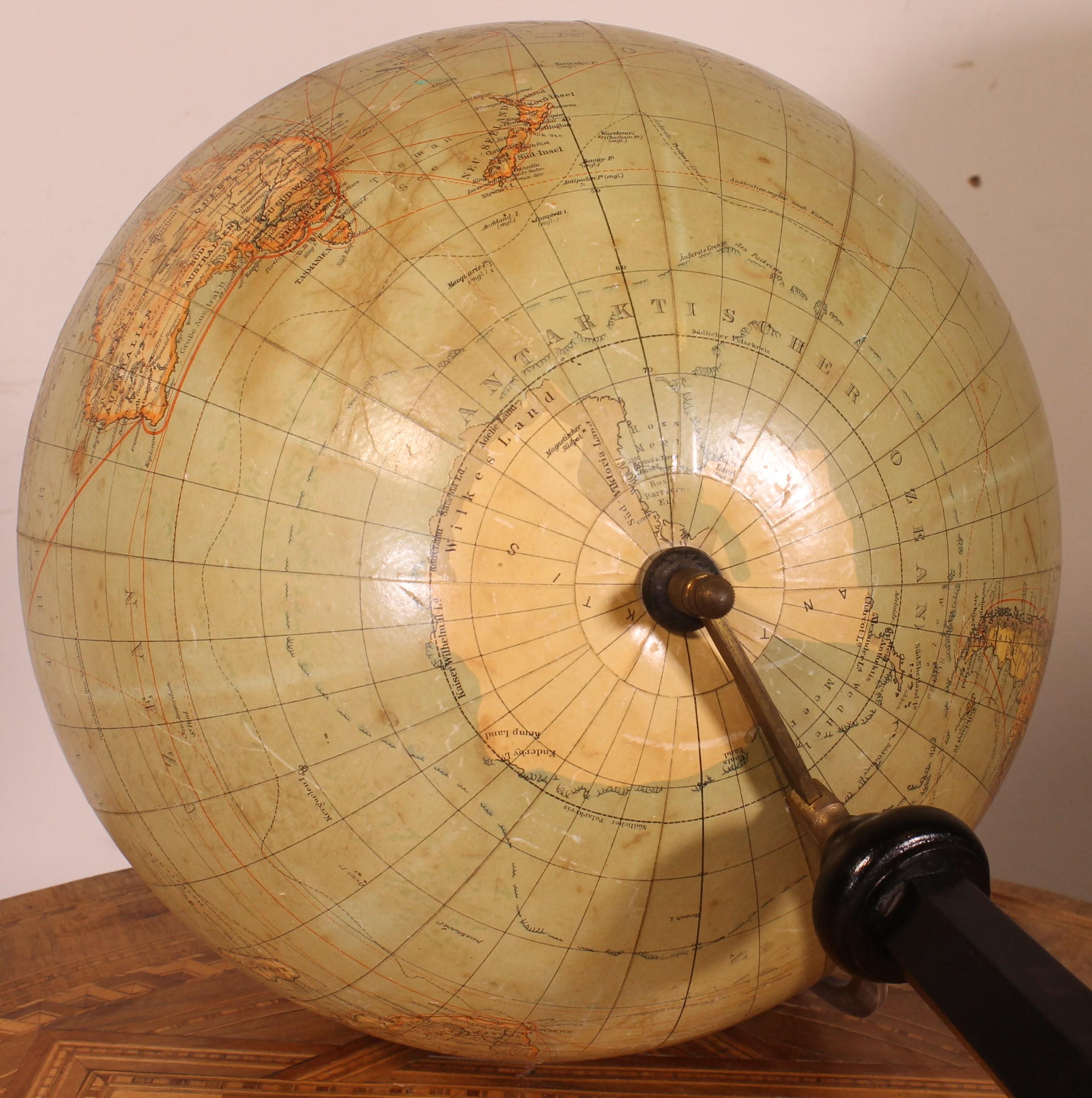 Grand globe terrestre de Handels Und Verkehrsglobus 69 cm de haut en vente 5