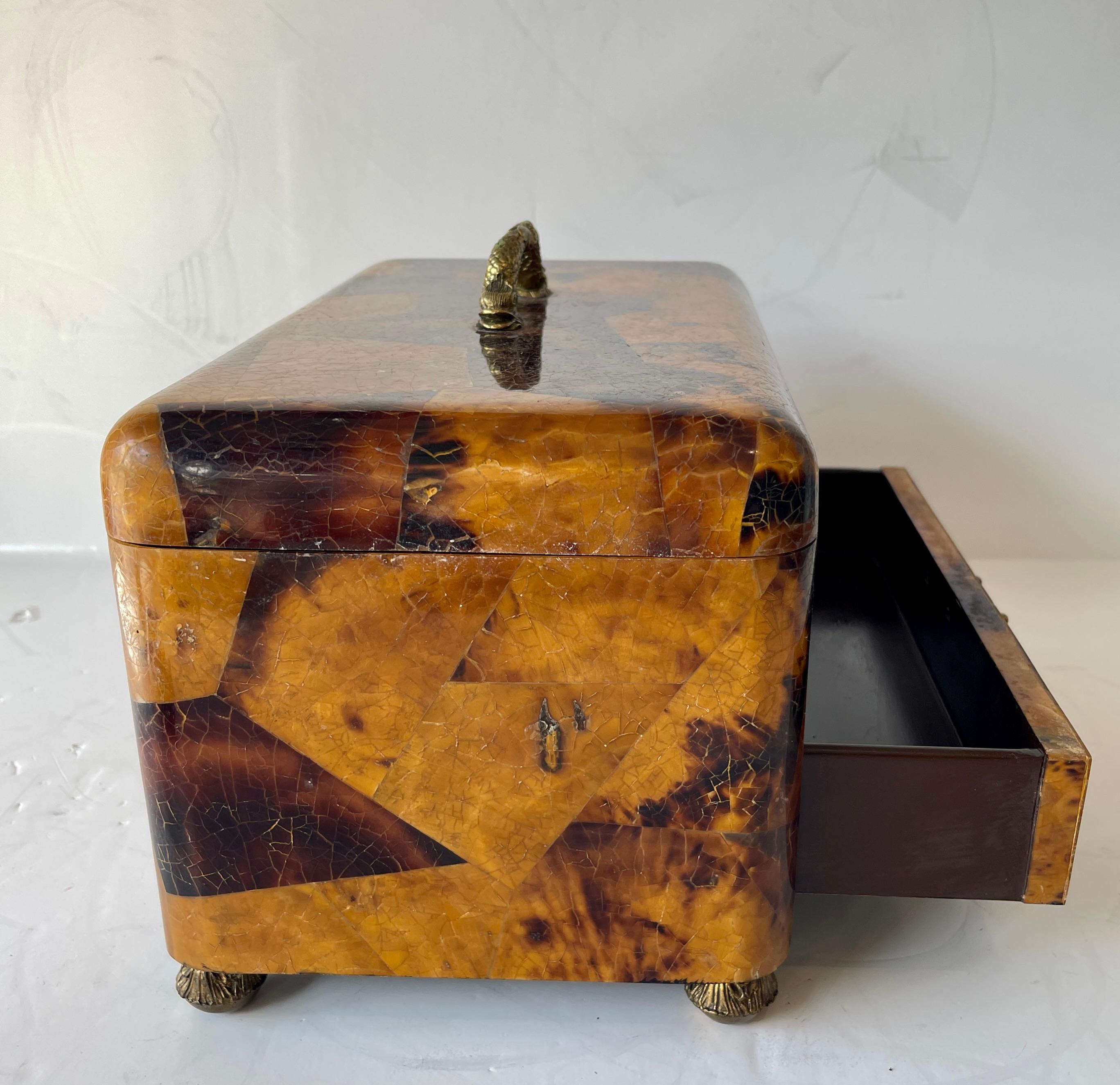 Large Tessellated Pen-shell Jewelry Box, 1970s, Attributed to Maitland Smith In Good Condition In West Palm Beach, FL