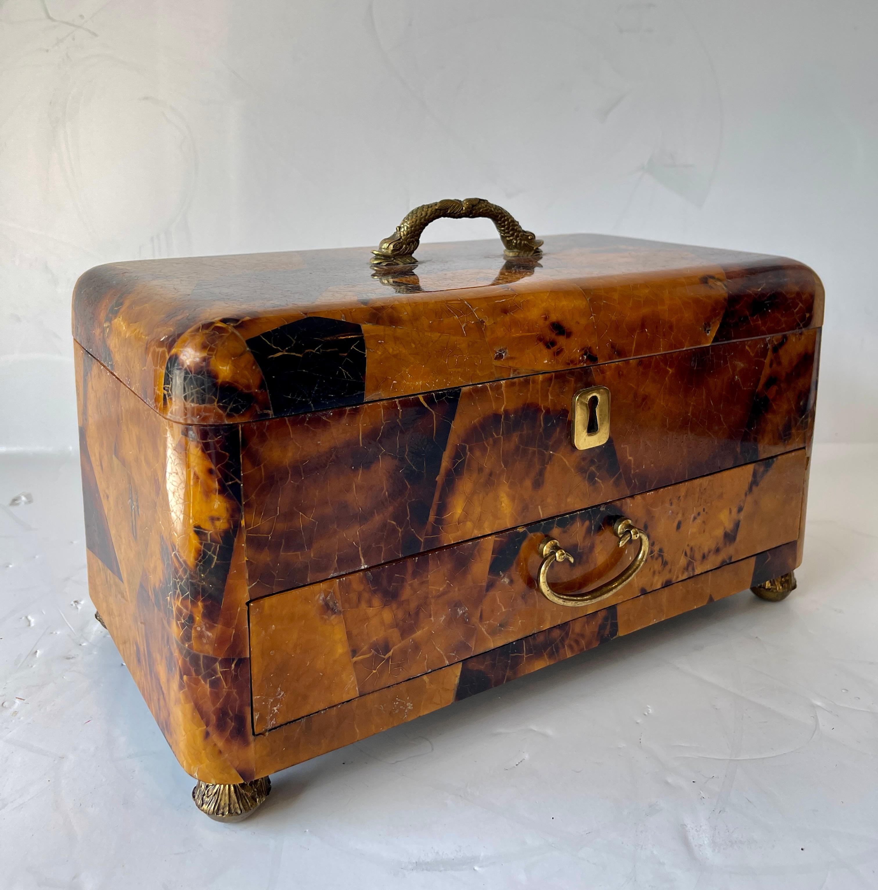 Late 20th Century Large Tessellated Pen-shell Jewelry Box, 1970s, Attributed to Maitland Smith