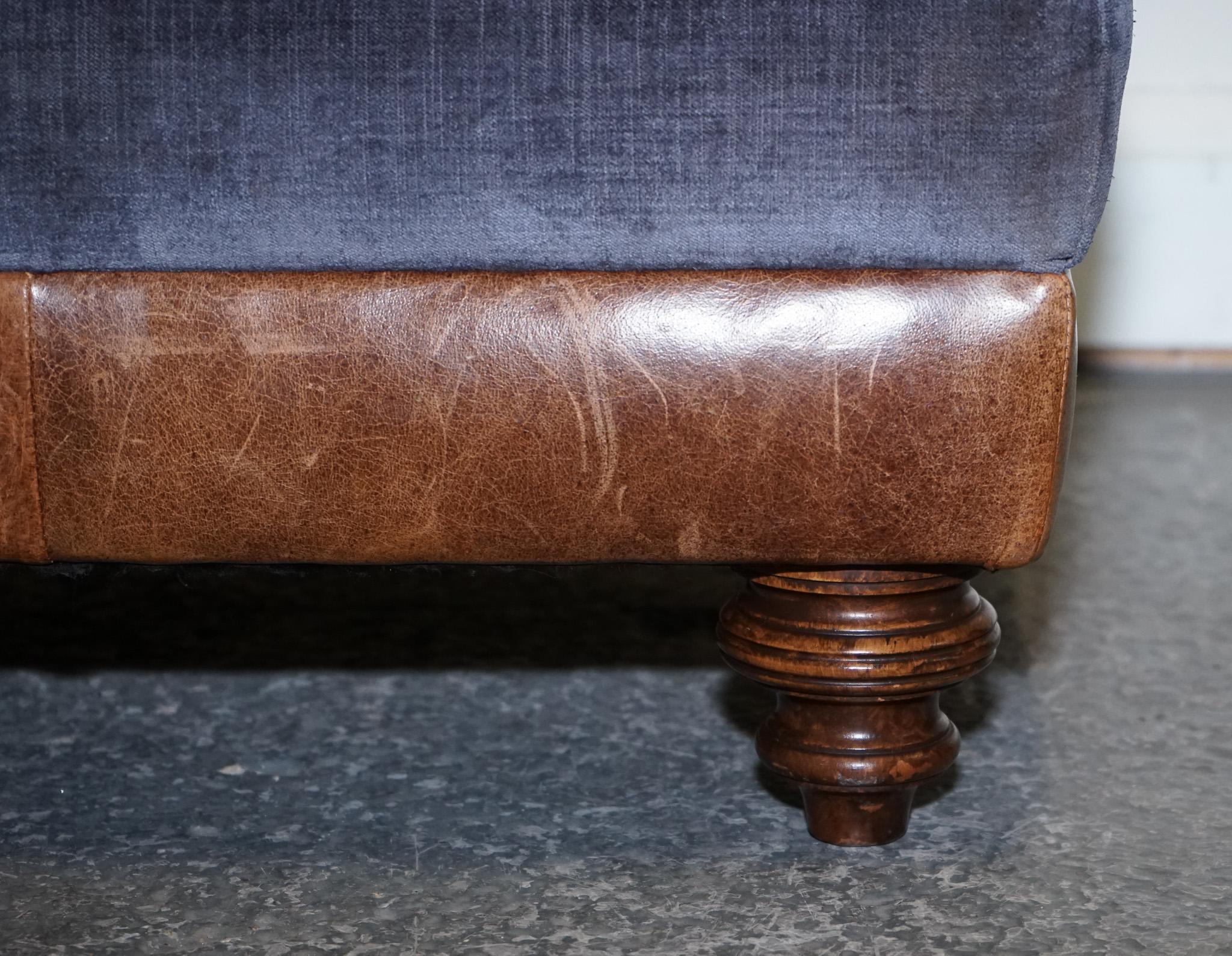 LARGE TETRAD CONSTABLE OTTOMAN RECTANGULAR FOOTSTOOL BLUE FABRiC & LEATHER BASE (Handgefertigt) im Angebot