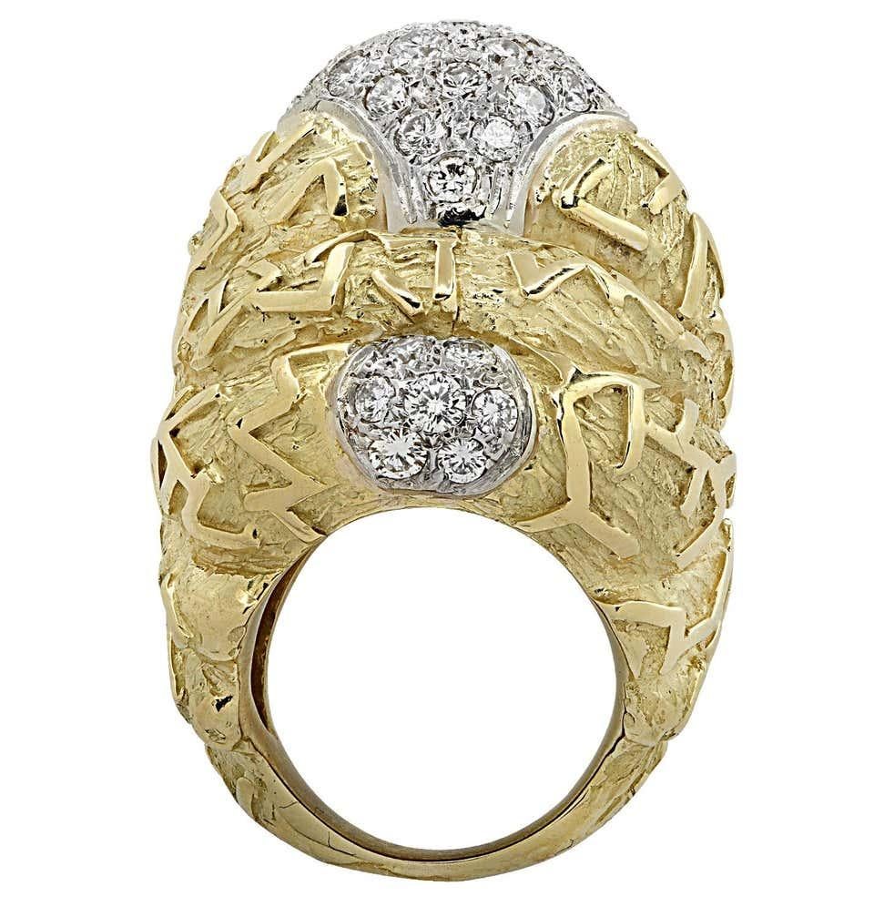 Large Textured Yellow Gold and Diamond Dome Ring In Excellent Condition In New York, NY