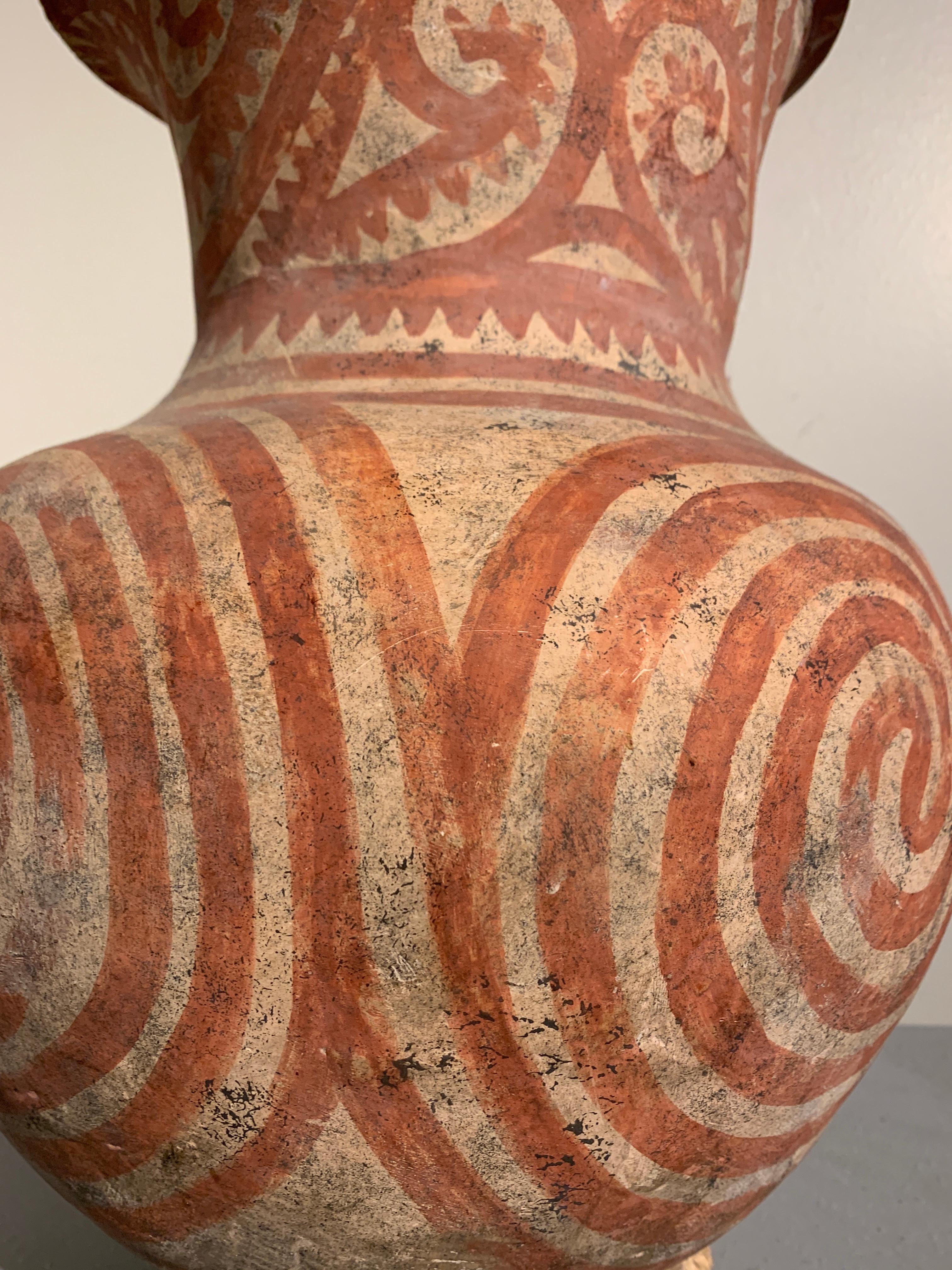 Grand vase en poterie thaïlandaise peinte Ban Chiang, fin de la période, vers 300 avant J.-C. en vente 1