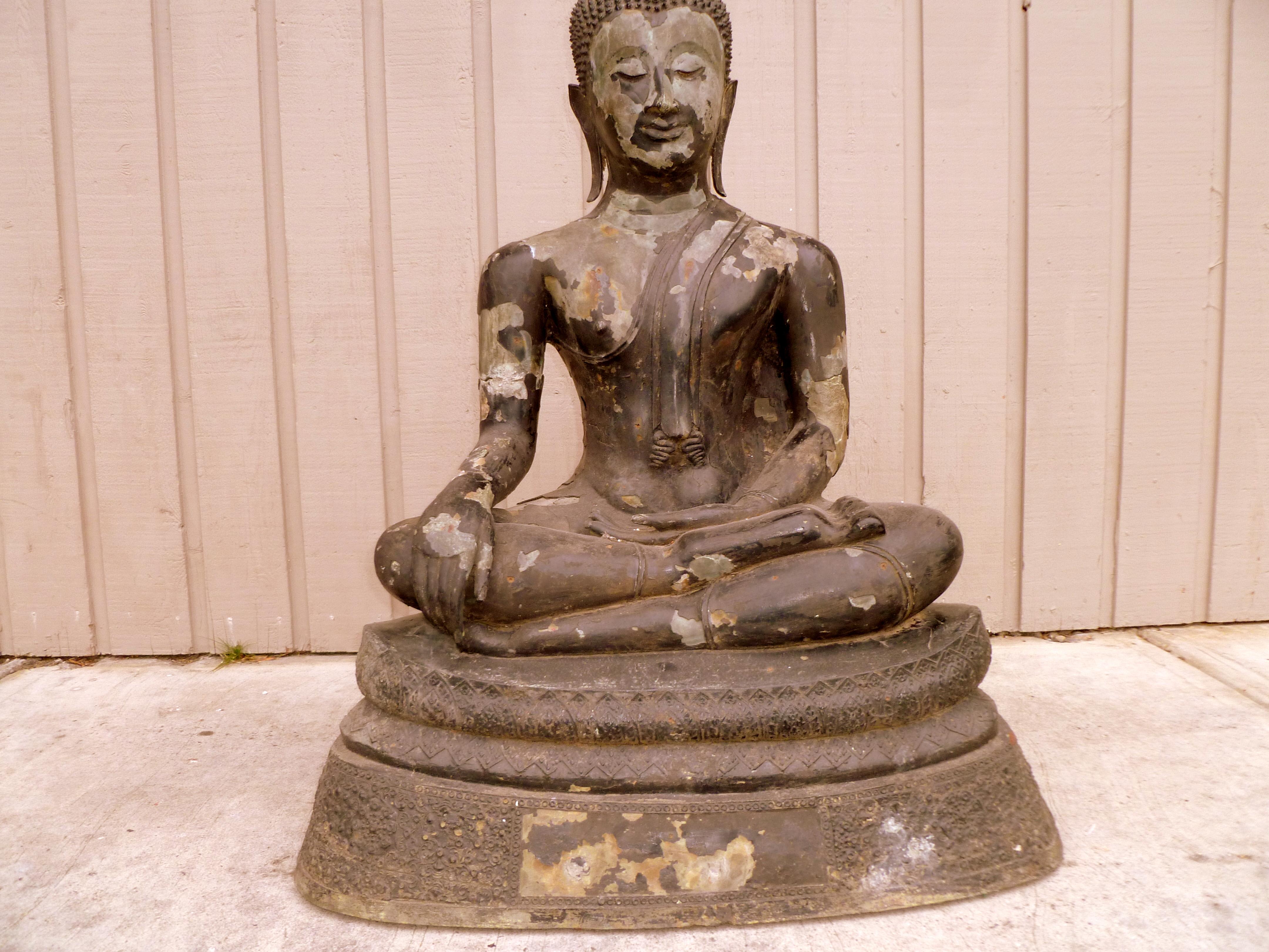 Thailändischer Buddha aus Bronze im Angebot 5