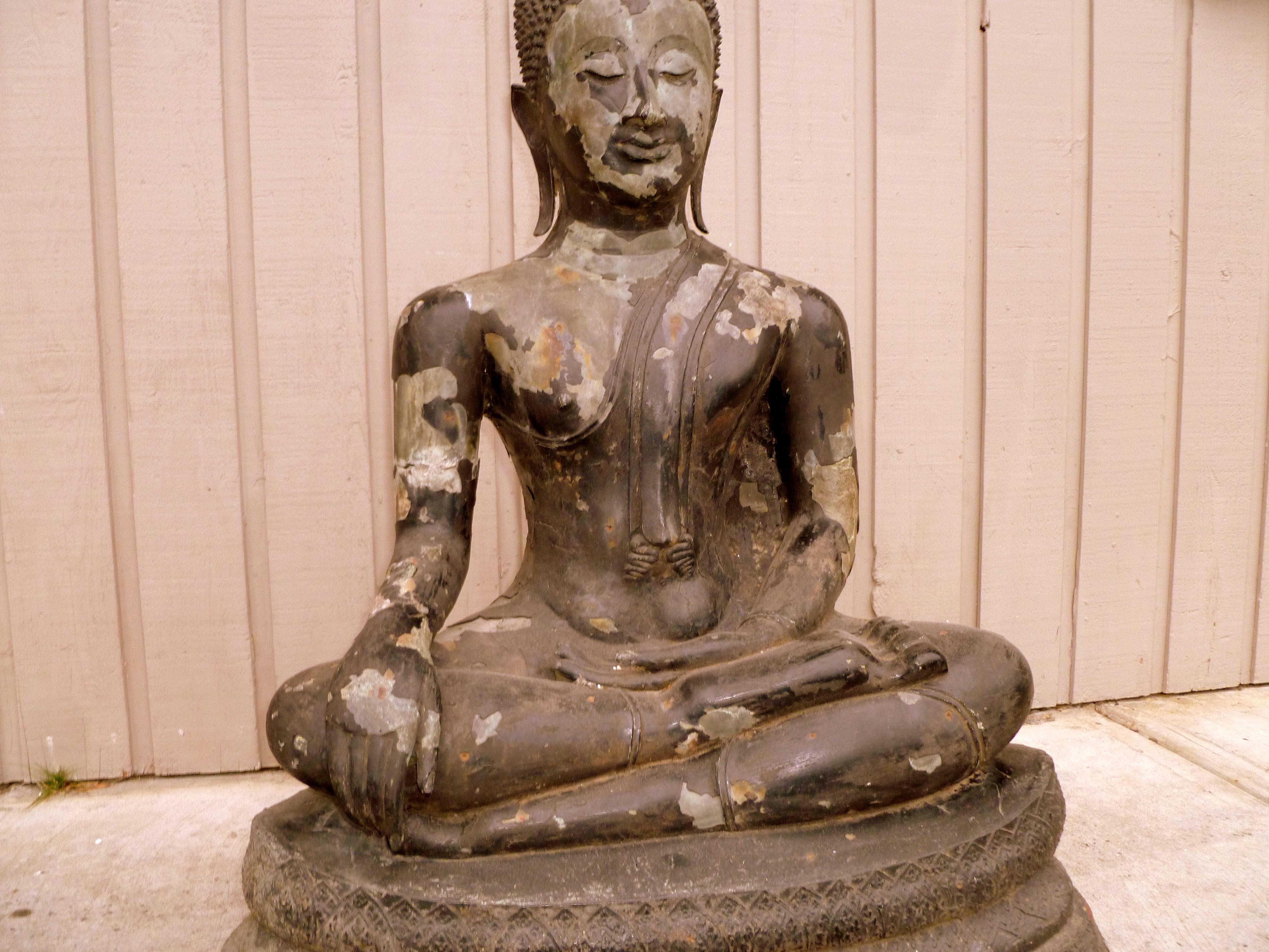 Thailändischer Buddha aus Bronze im Angebot 7