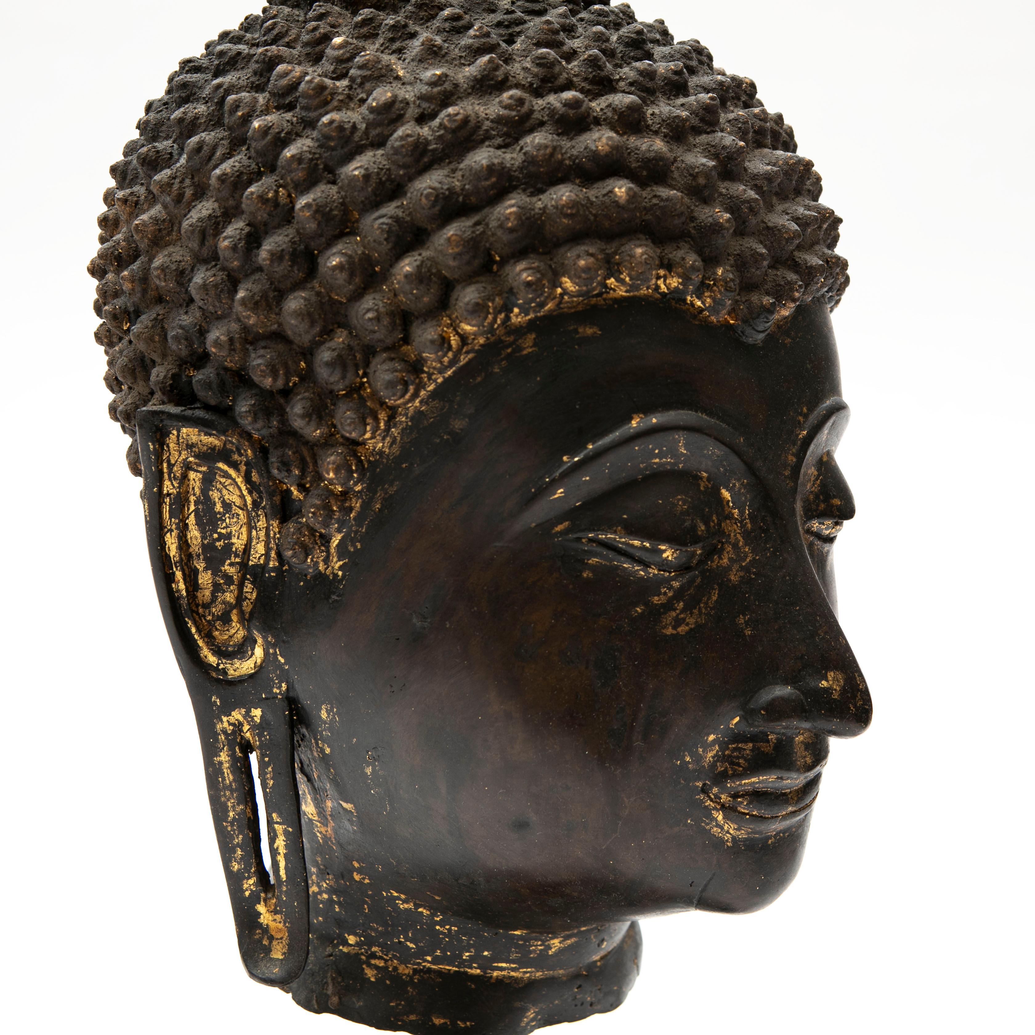 Large Thai Head of Buddha in Bronze 1