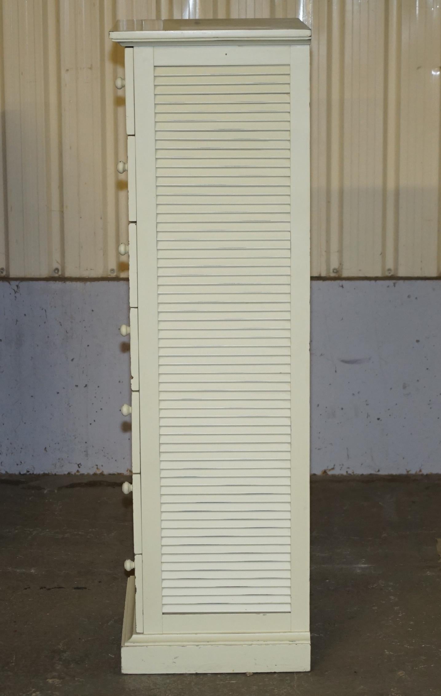 LARGE THE PIER TALLBOY DRAWERS IN PiNE MIT VINTAGE FRANZÖSISCHEM STIL LACKIERT im Angebot 4