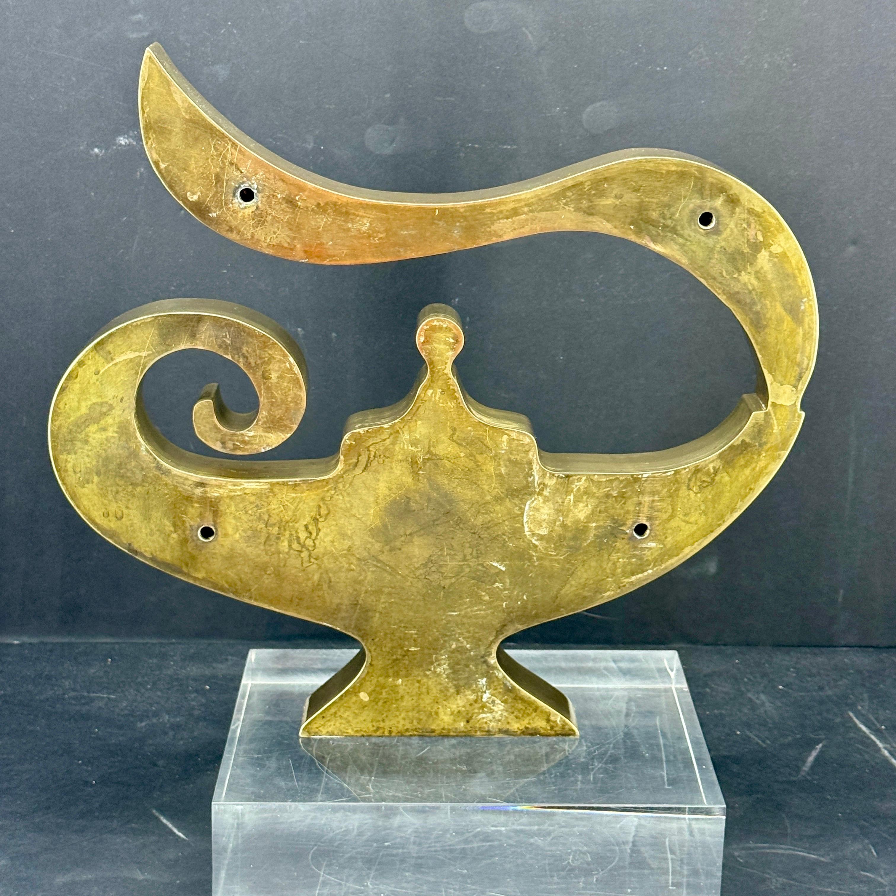 Große dicke Messing Handel Zeichen der dampfenden Teekanne Aladdin Style (Aluminium) im Angebot