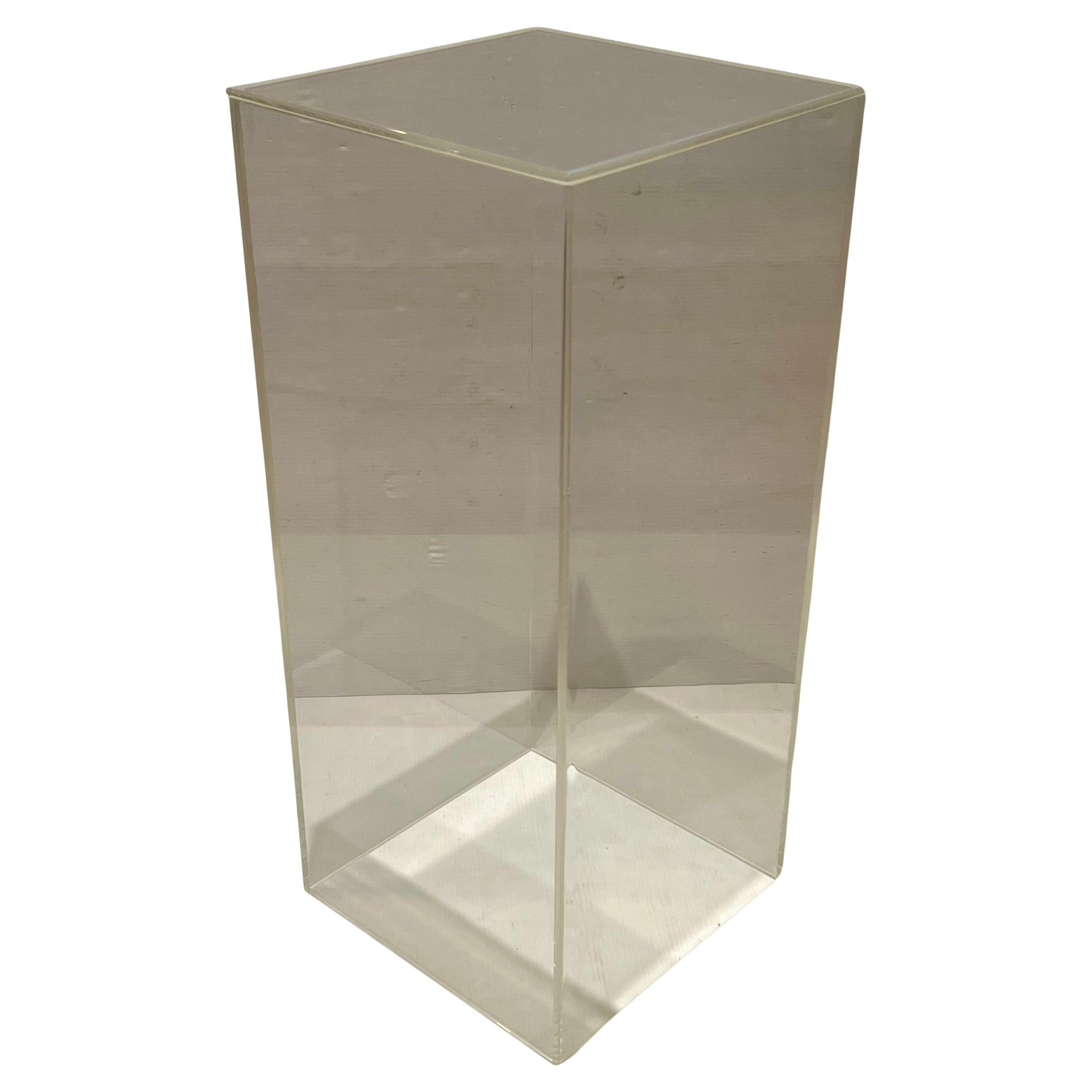 A large MCM square lucite pedestal, circa 1980s.  The piece is in good vintage condition and measures a substantial .  Great to display a large MCM abstract sculpture! the top lid fits on top or bottom we have polished the piece looks great 1/2