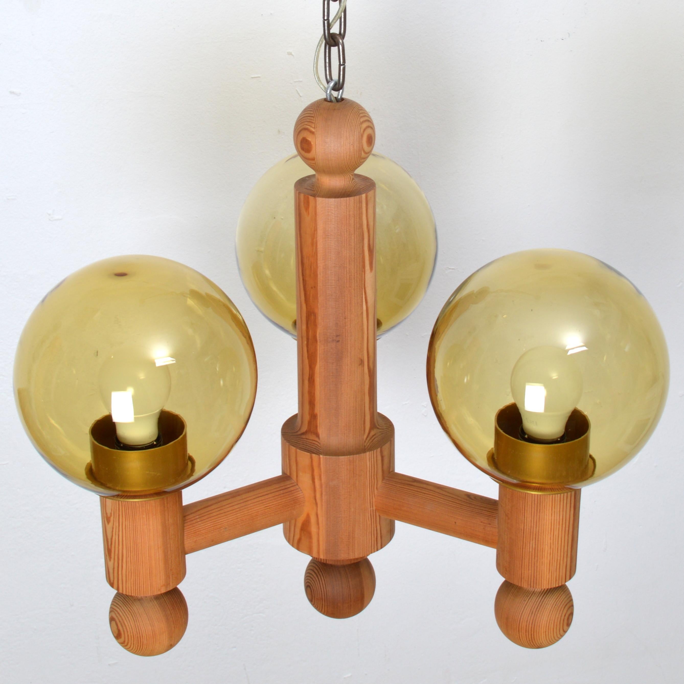 Scandinavian Modern Large Three Arm Solid Pine Chandelier with Glass Globes by Luxus Sweden, 1960s For Sale