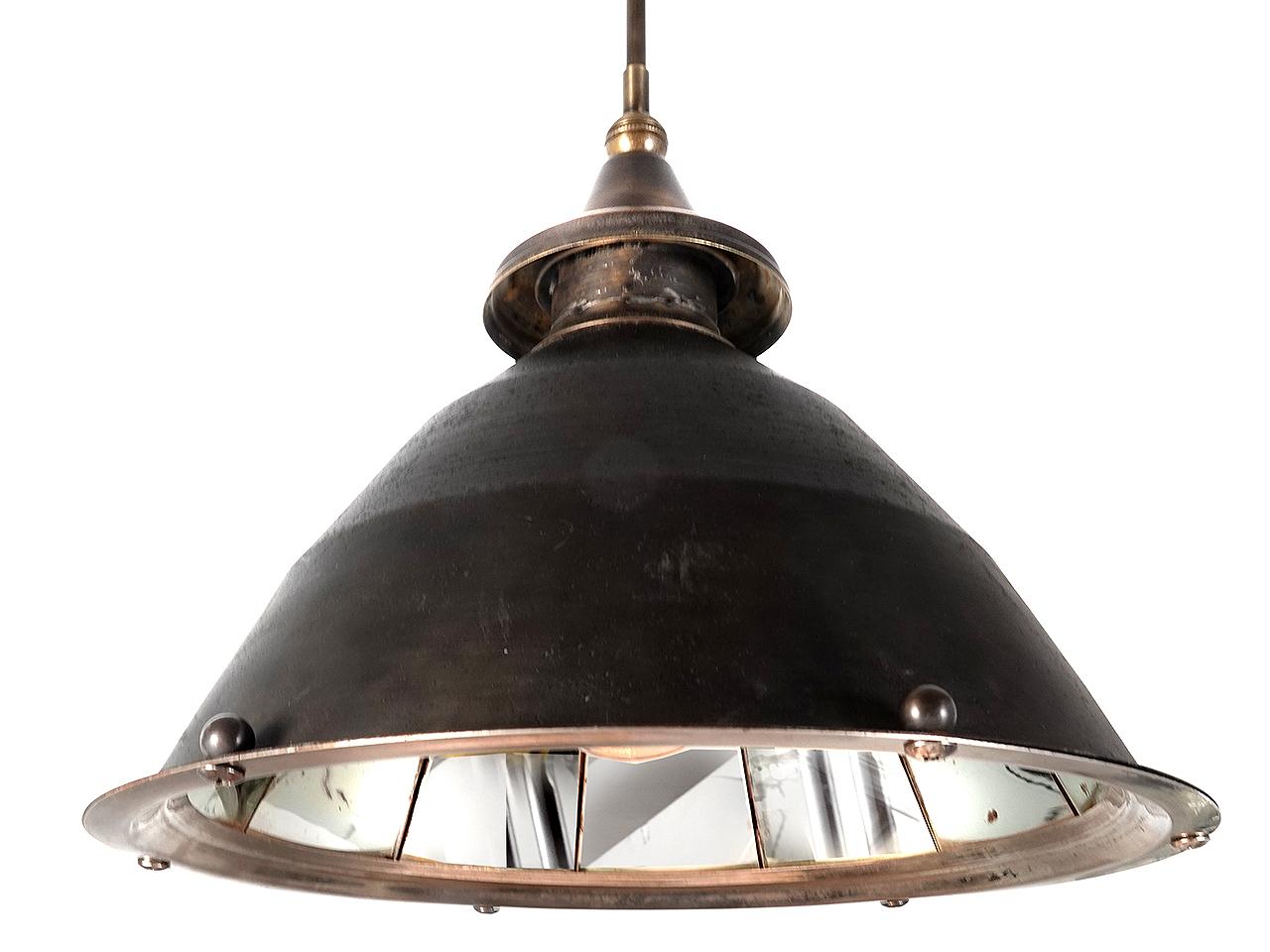Großer dreistufiger Spiegel Dome Pendent (20. Jahrhundert) im Angebot