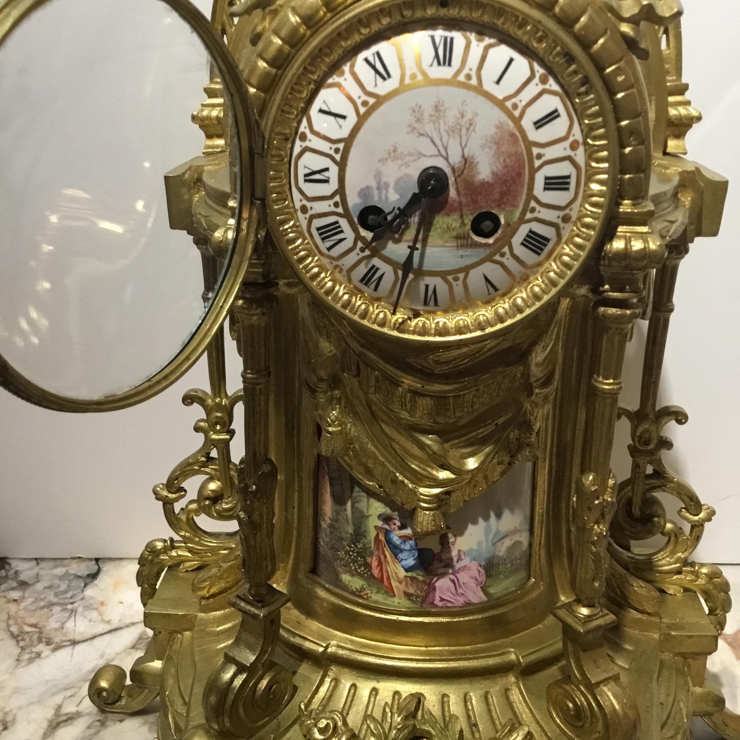 Bronze Grand ensemble horloge/garniture français du XIXe siècle en trois pièces de style Louis XVI en vente