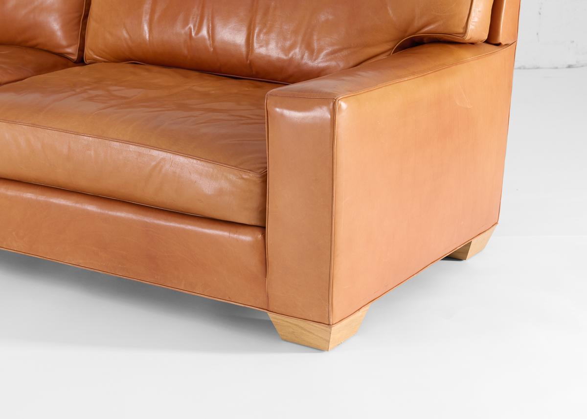 Grand canapé trois places et deux fauteuils de la collection de Thierry Despont Bon état - En vente à New York, NY