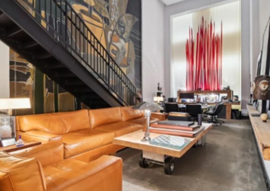 Cuir Grand canapé trois places et deux fauteuils de la collection de Thierry Despont en vente
