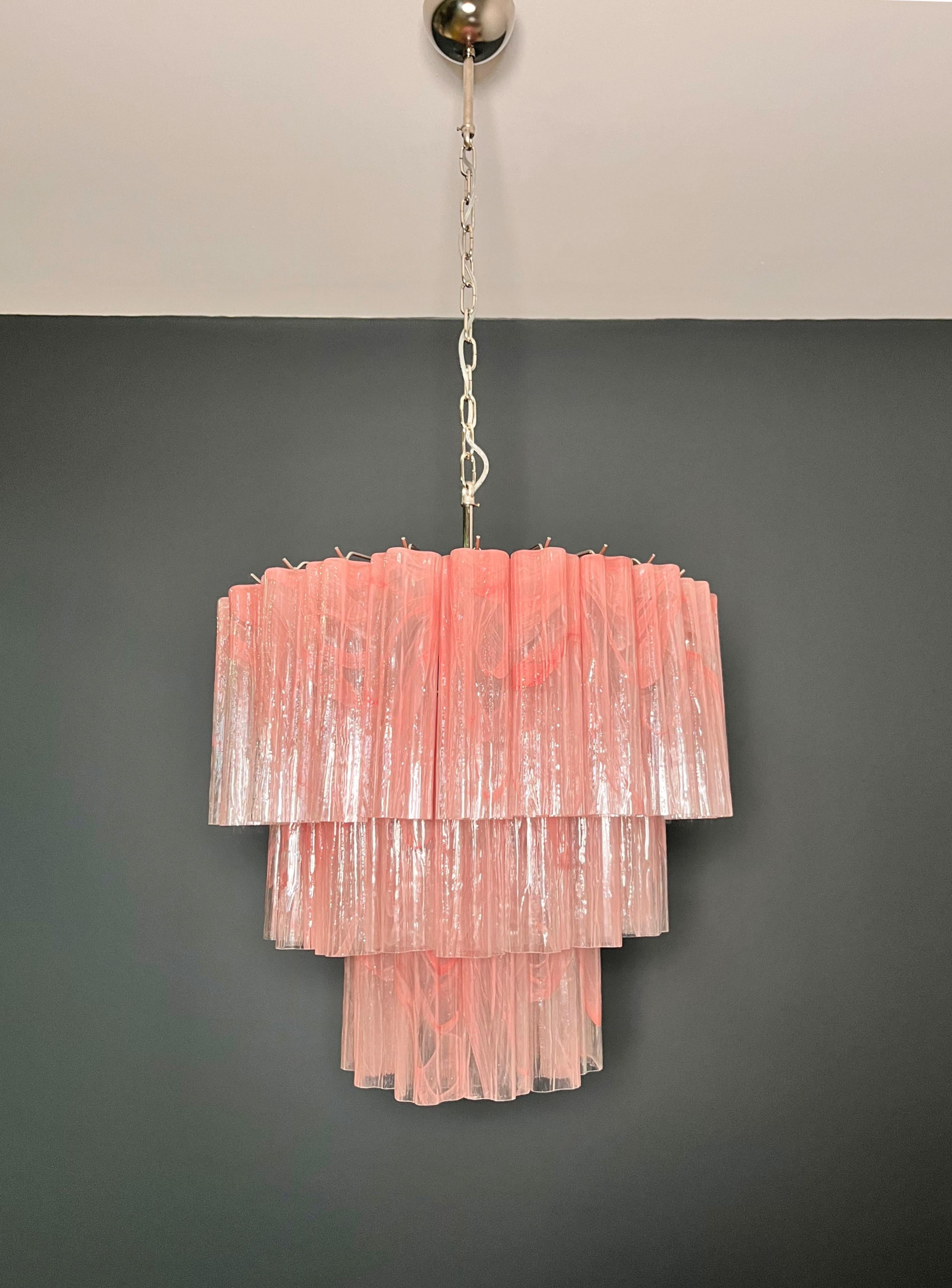 Grandi tubi in vetro di Murano 52 rosa alabastro a tre piani In condizioni buone in vendita a Gaiarine Frazione Francenigo (TV), IT