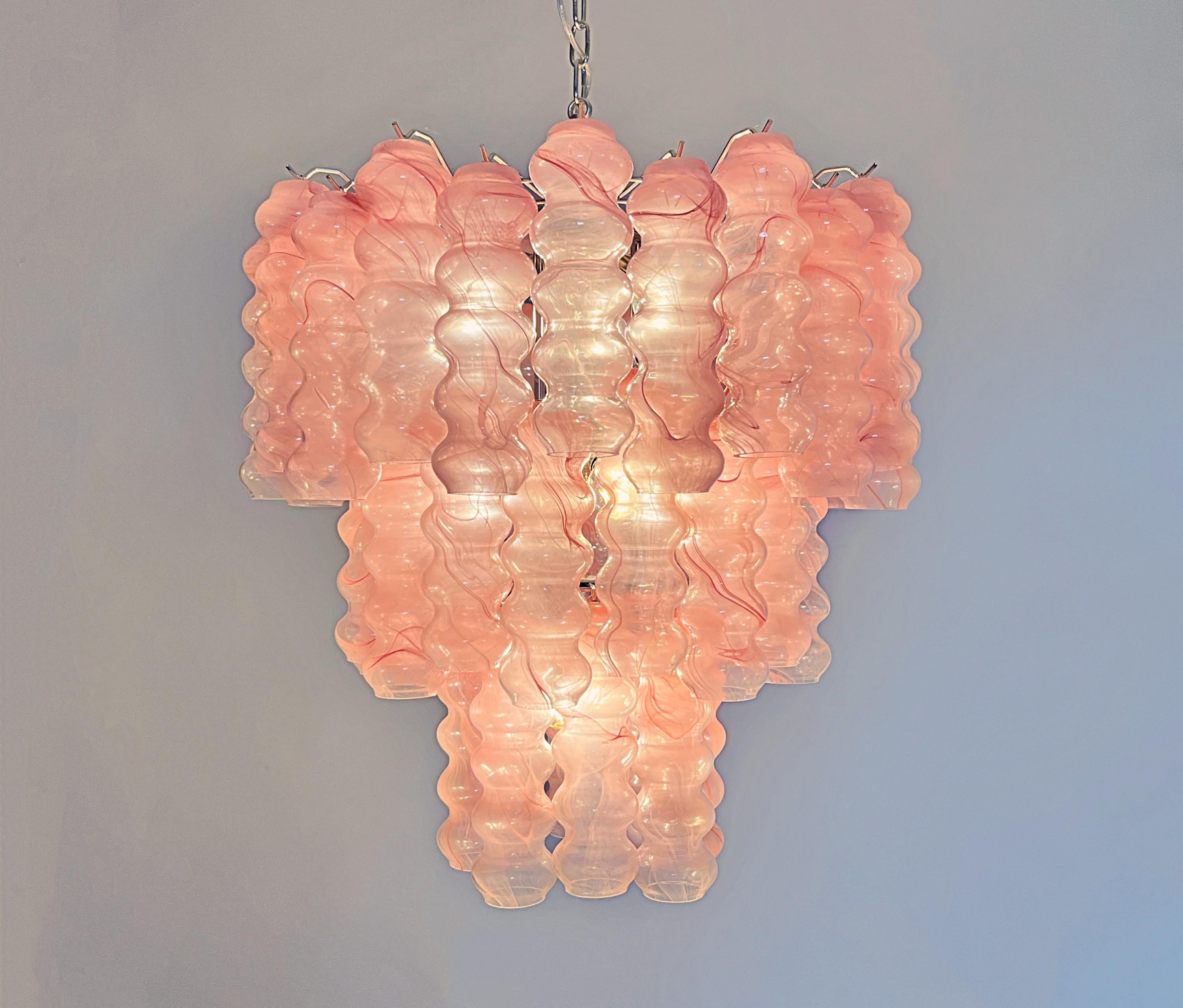 Großer dreistöckiger Murano Glasröhren-Kronleuchter - rosa Albaster im Angebot 9
