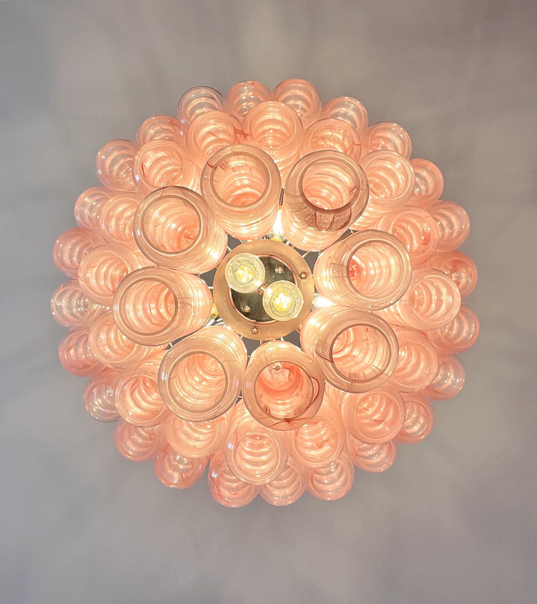 Großer dreistöckiger Murano Glasröhren-Kronleuchter - rosa Albaster im Angebot 11