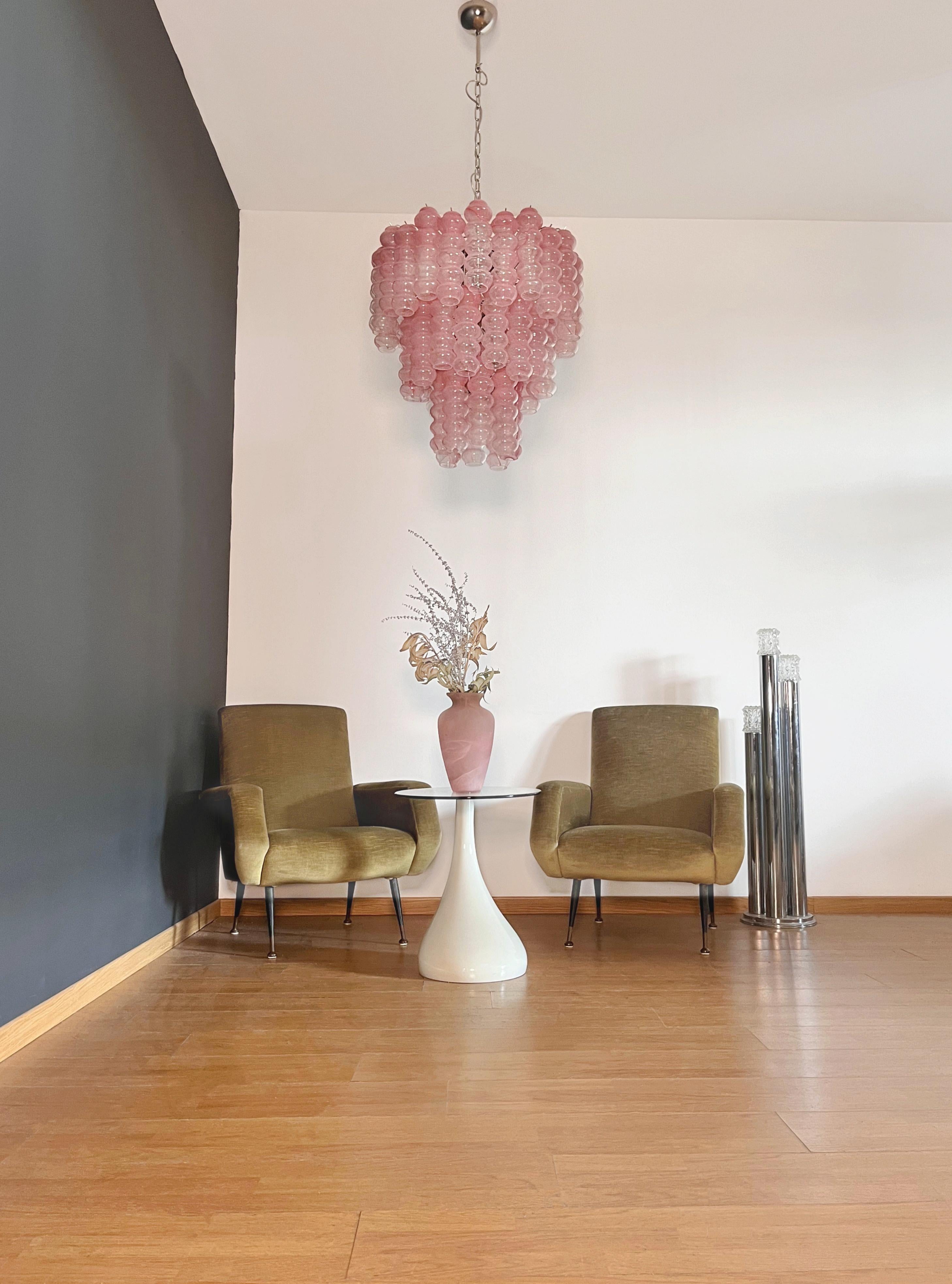 Großer dreistöckiger Murano Glasröhren-Kronleuchter - rosa Albaster (Italienisch) im Angebot