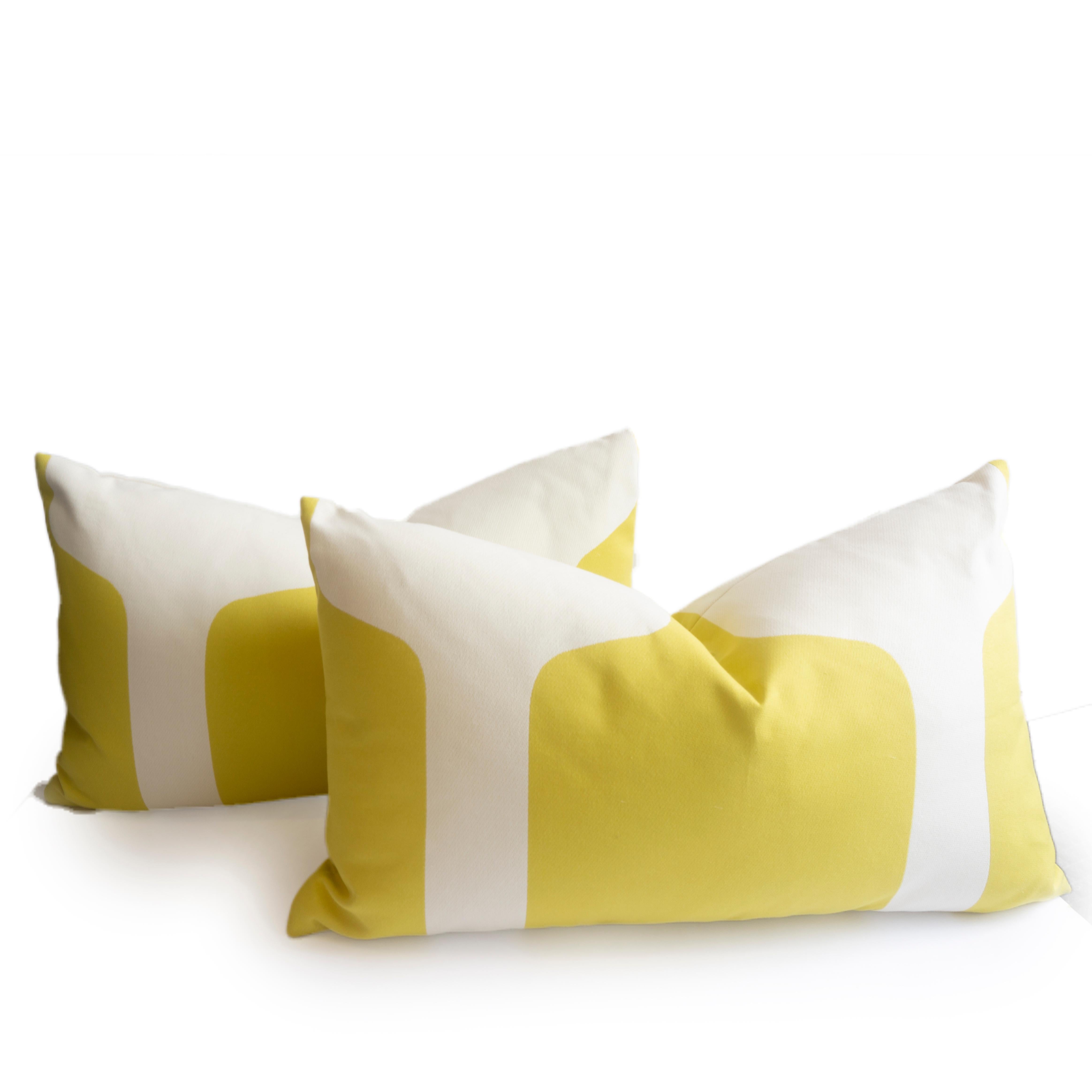 yellow pillows deco