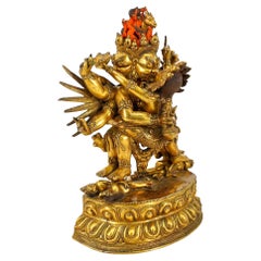 Große tibetische Vajrabhairava-Statue aus vergoldeter Bronze