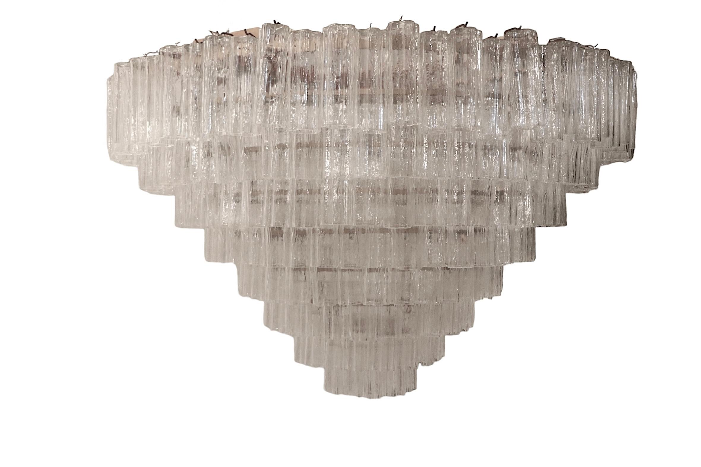 Grande Cascade à étages  Lustre encastré avec abat-jour Tronchi en verre de Murano en vente 5