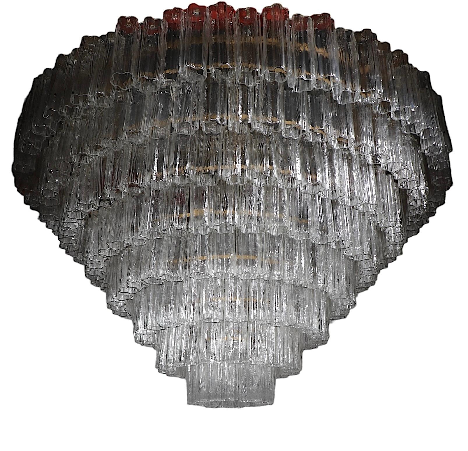 Grande Cascade à étages  Lustre encastré avec abat-jour Tronchi en verre de Murano en vente 7
