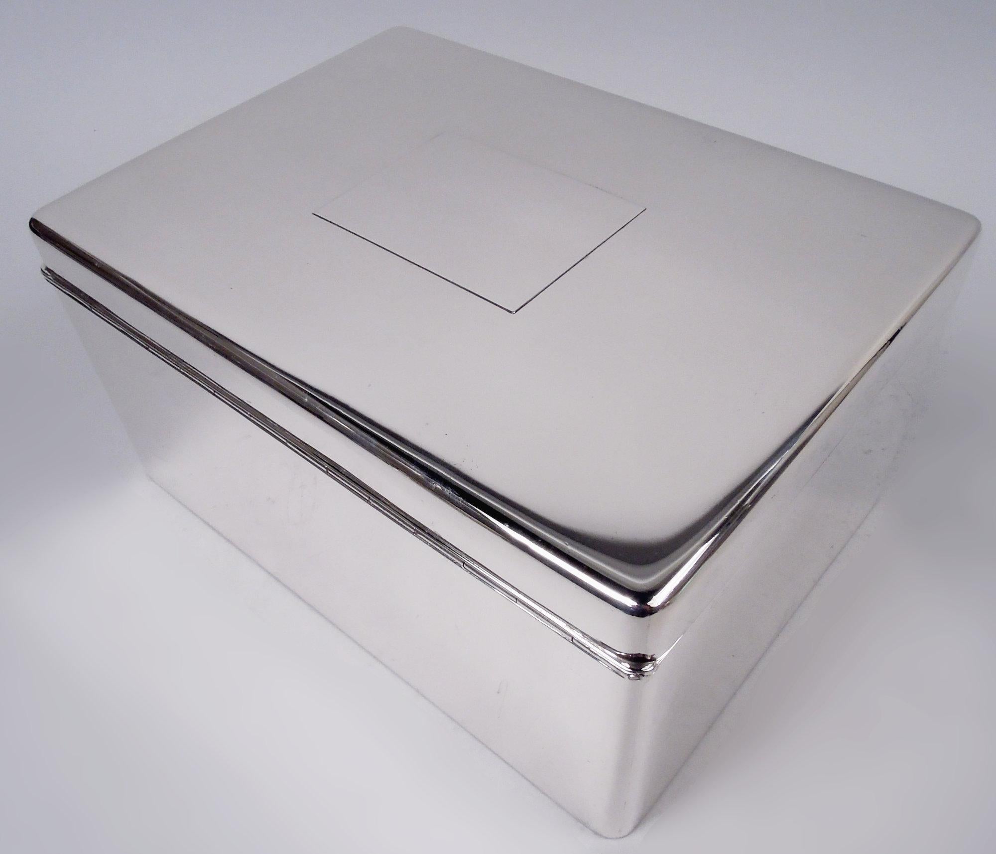 Caja para puros grande de plata de ley Tiffany American Modern principios del siglo XX en venta