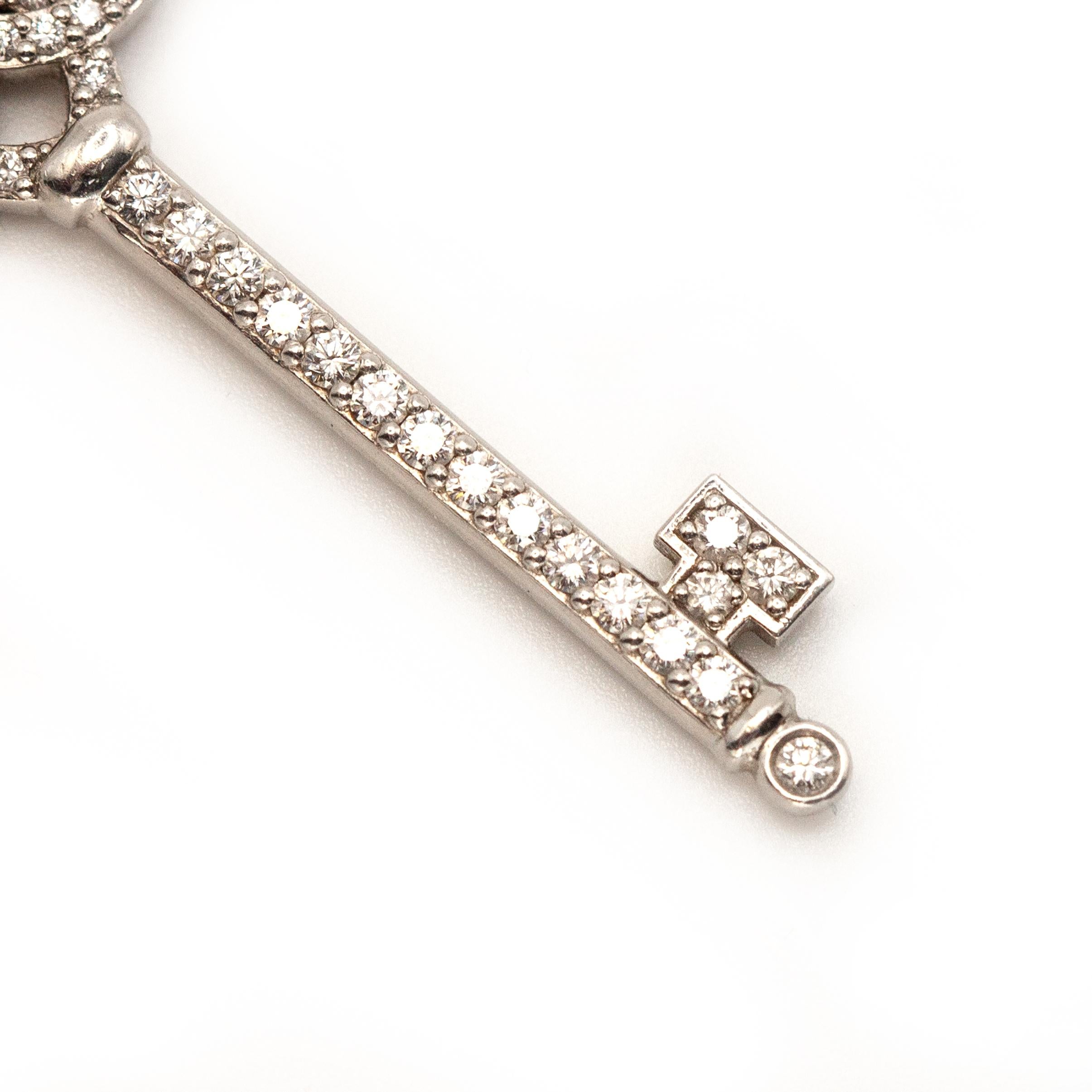 Ciondolo grande con chiave scheletrica in platino di Tiffany & Co. in vendita 5