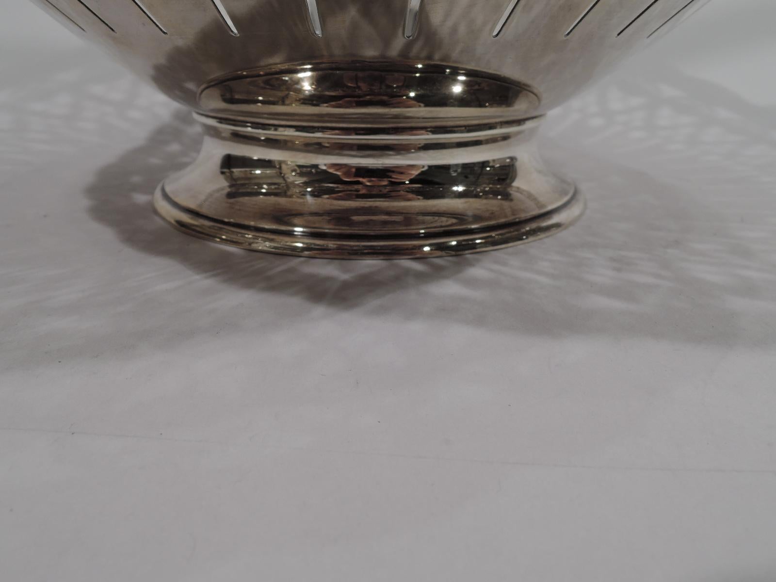 Large Tiffany Edwardian Art Nouveau Sterling Silver Basket For Sale 2