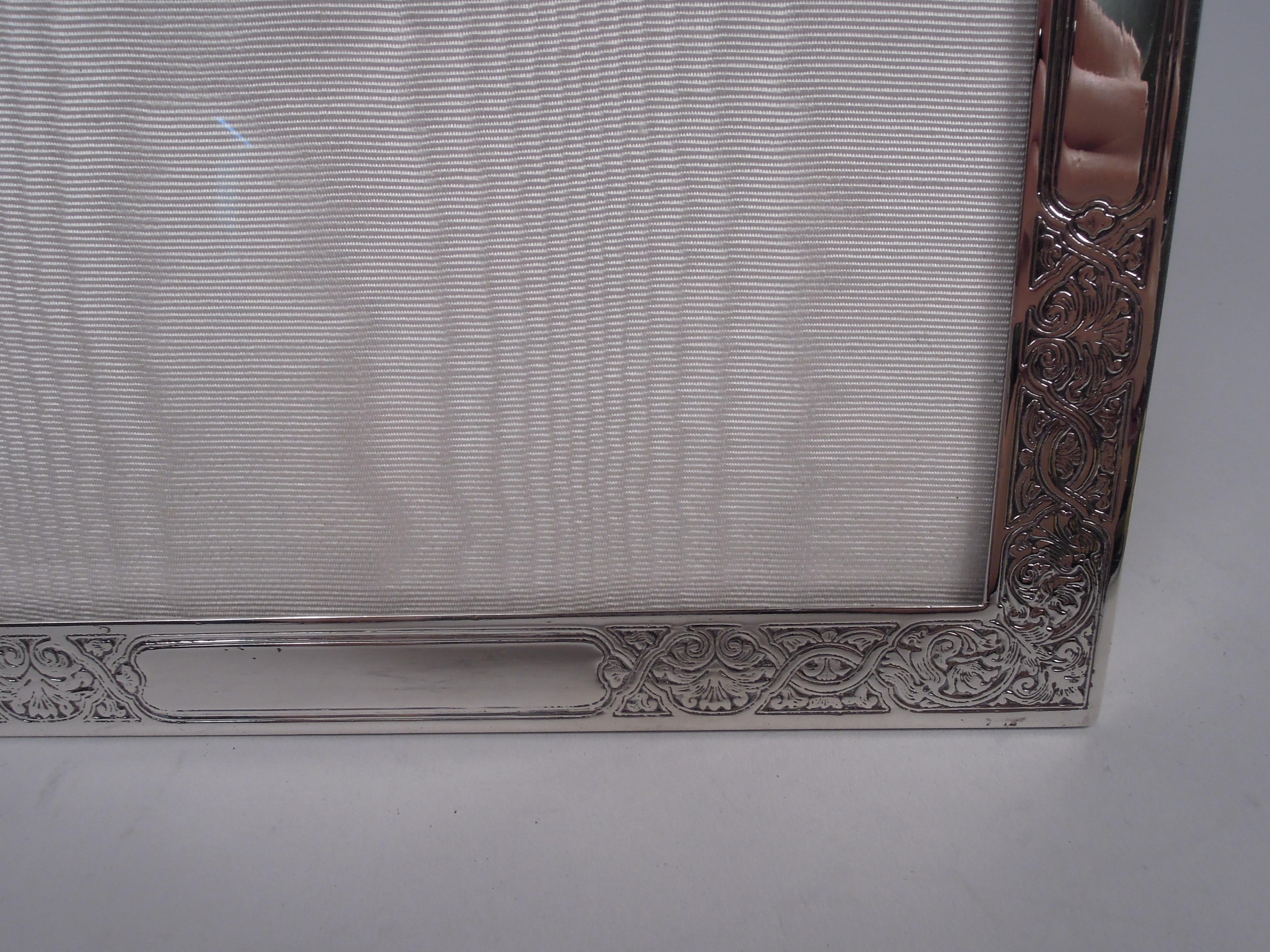 Grande cornice in argento massiccio Tiffany Edwardian Art Nouveau In condizioni buone in vendita a New York, NY