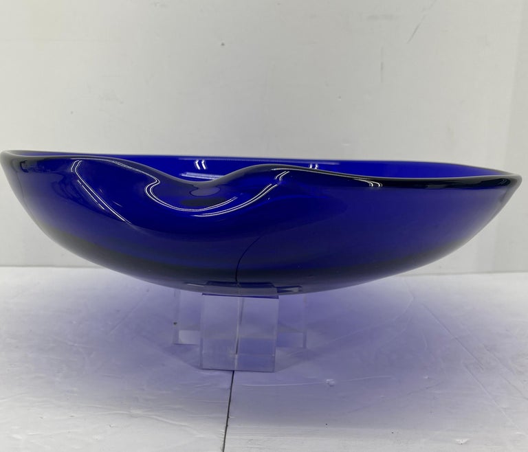 Large Tiffany Elsa Peretti Cobalt Blue Thumbprint Glass Bowl In Good Condition For Sale In Haddonfield, NJ